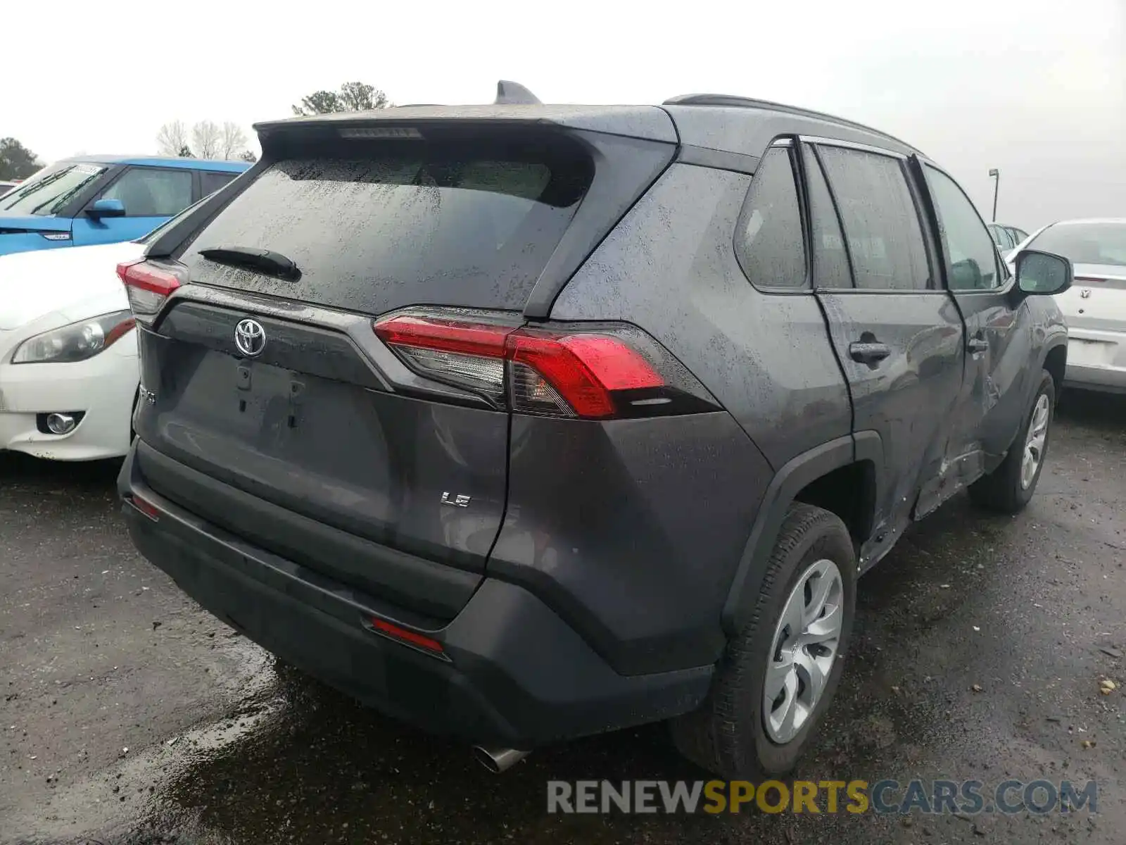 4 Photograph of a damaged car 2T3H1RFV6KW022980 TOYOTA RAV4 2019