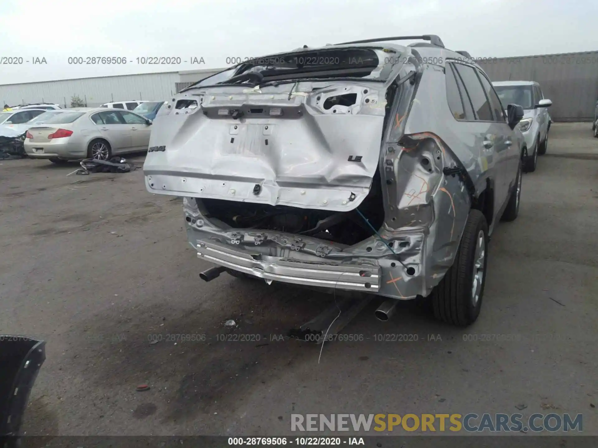 6 Photograph of a damaged car 2T3H1RFV6KW025572 TOYOTA RAV4 2019