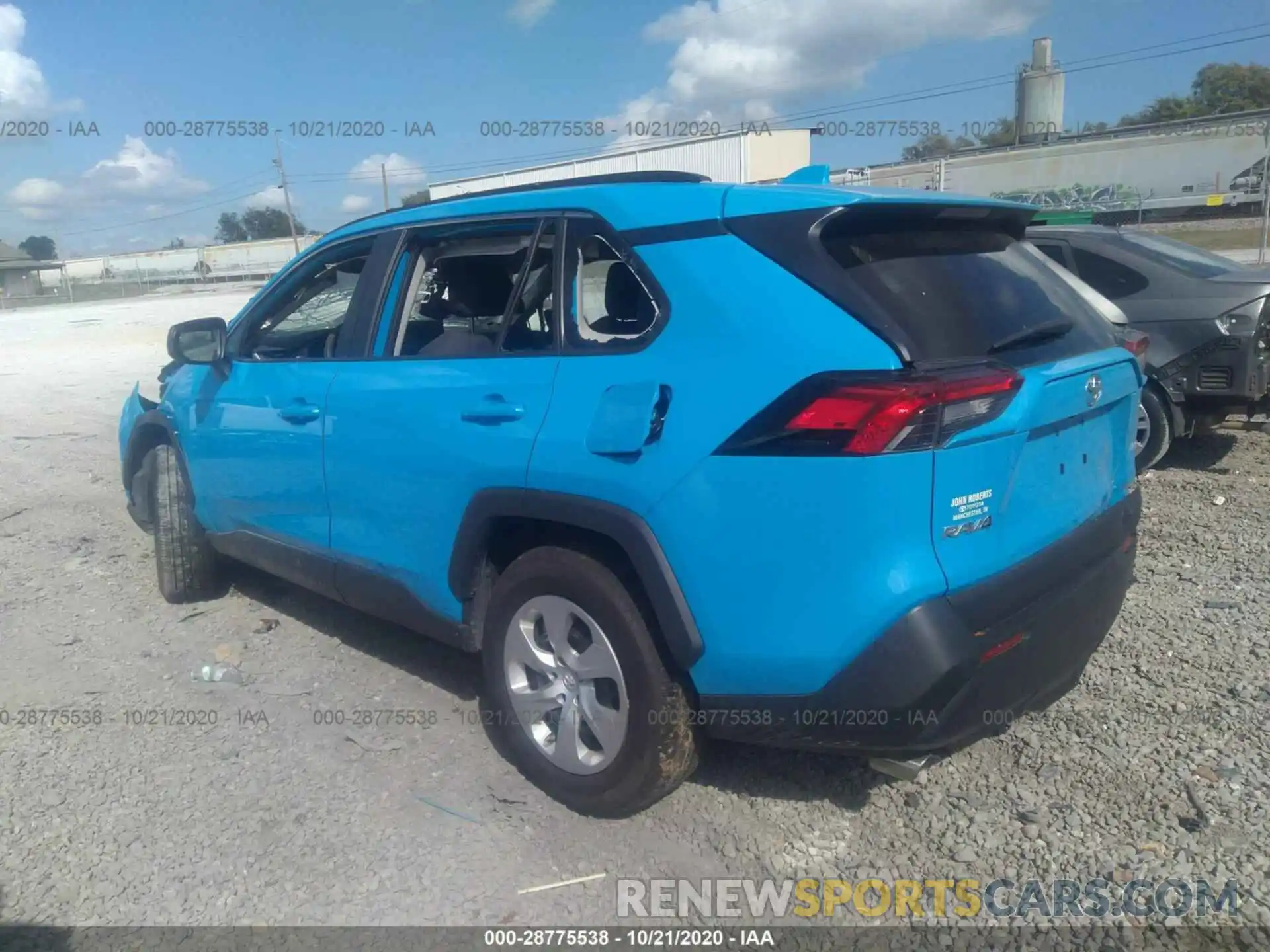 3 Photograph of a damaged car 2T3H1RFV6KW025944 TOYOTA RAV4 2019