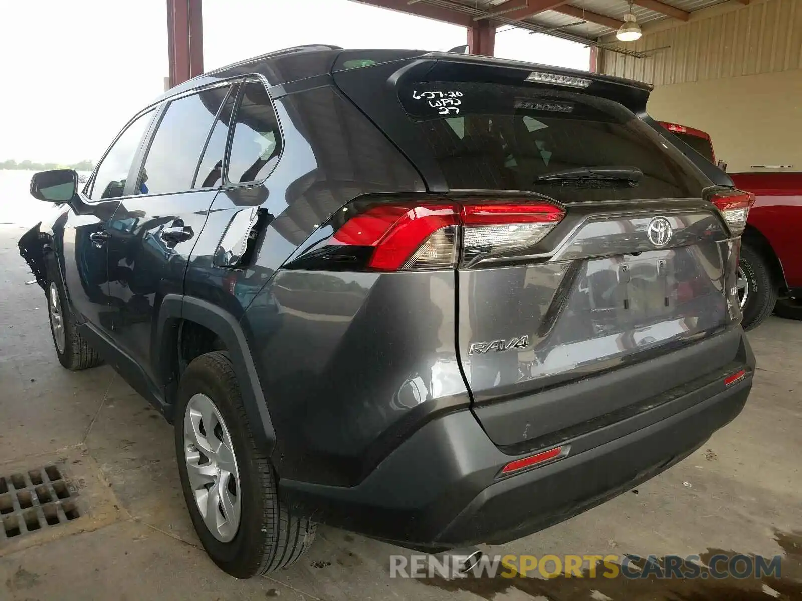 3 Фотография поврежденного автомобиля 2T3H1RFV6KW027192 TOYOTA RAV4 2019