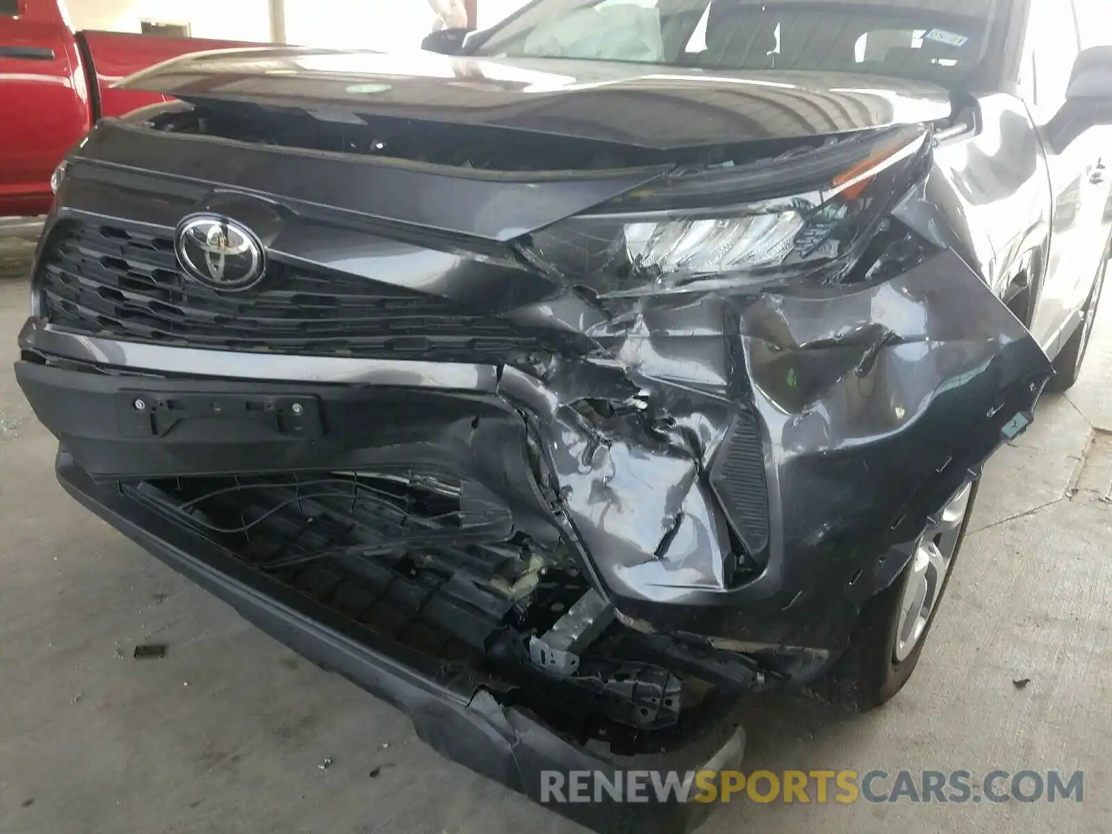 9 Photograph of a damaged car 2T3H1RFV6KW027192 TOYOTA RAV4 2019