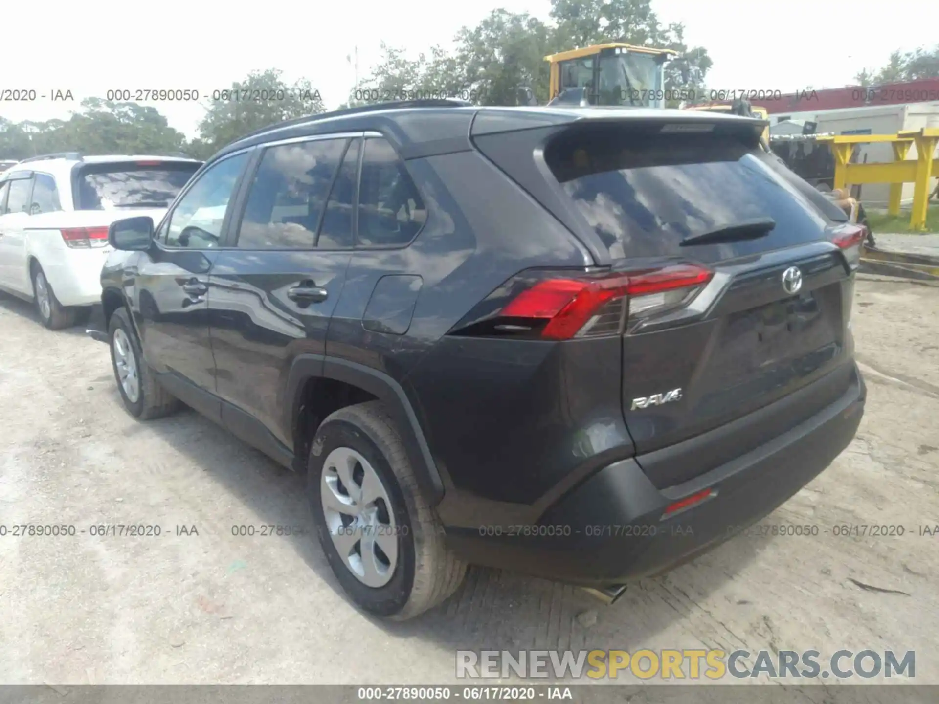 3 Фотография поврежденного автомобиля 2T3H1RFV6KW032926 TOYOTA RAV4 2019