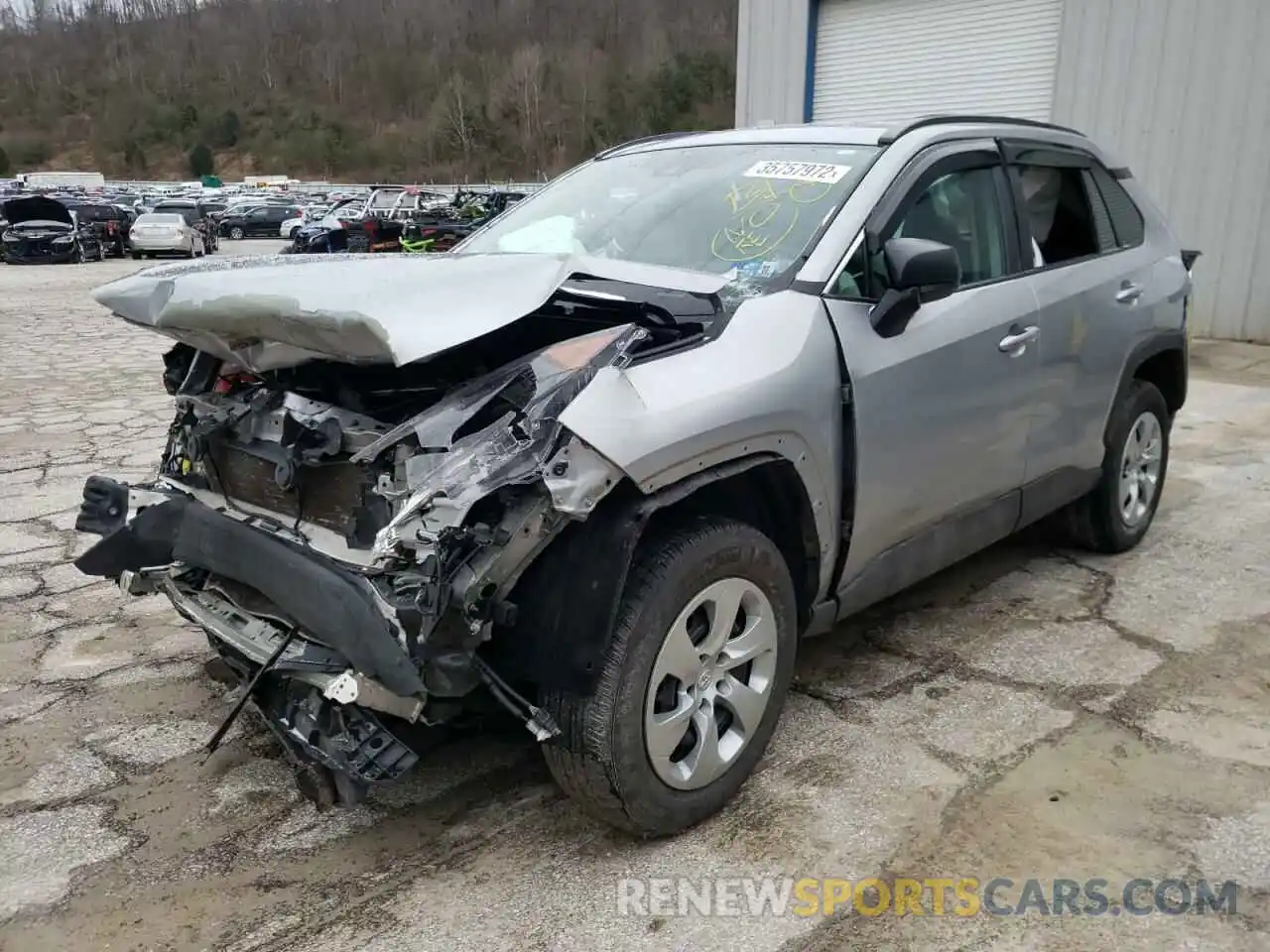 2 Photograph of a damaged car 2T3H1RFV6KW036233 TOYOTA RAV4 2019