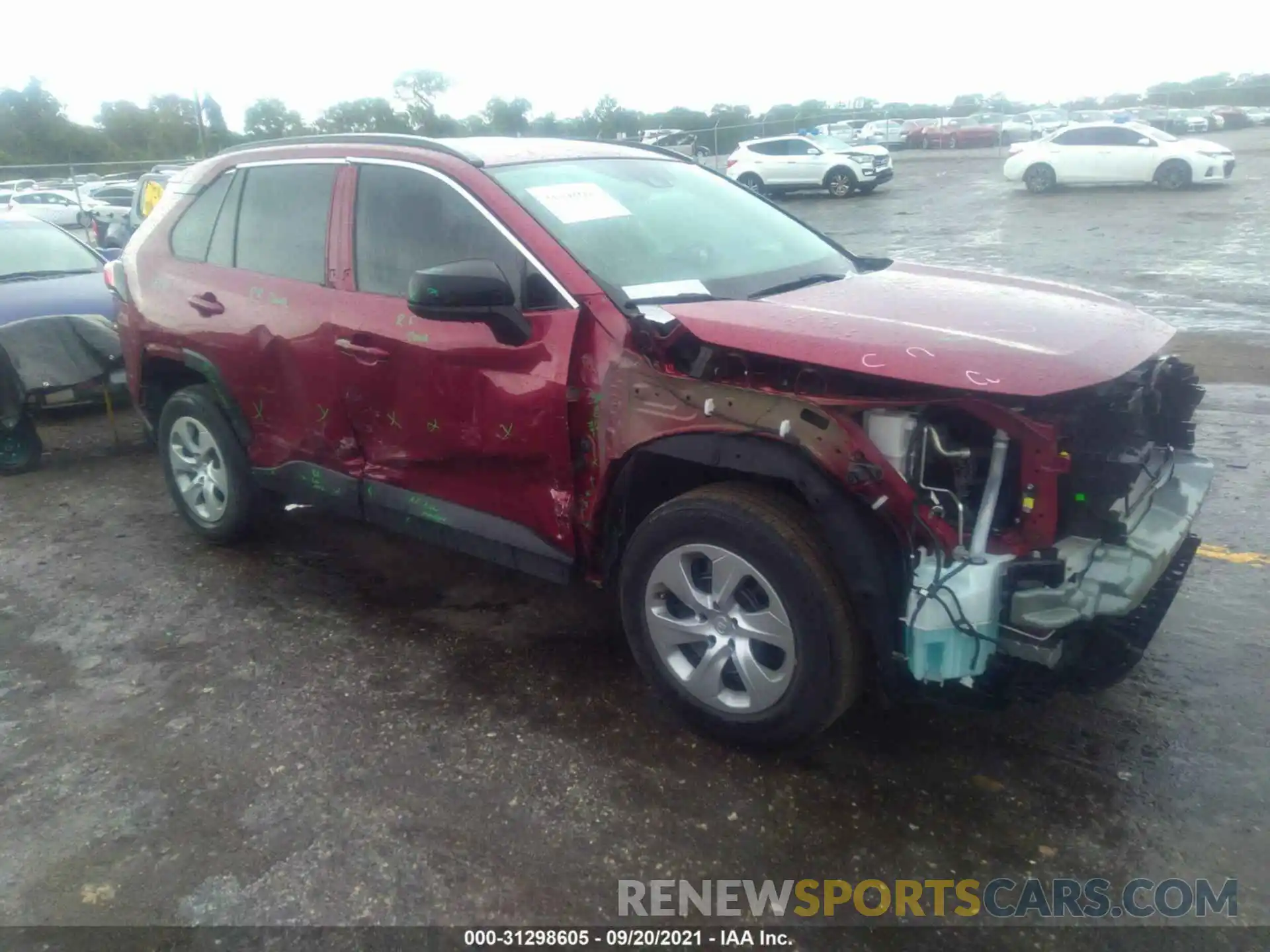 1 Photograph of a damaged car 2T3H1RFV6KW037138 TOYOTA RAV4 2019