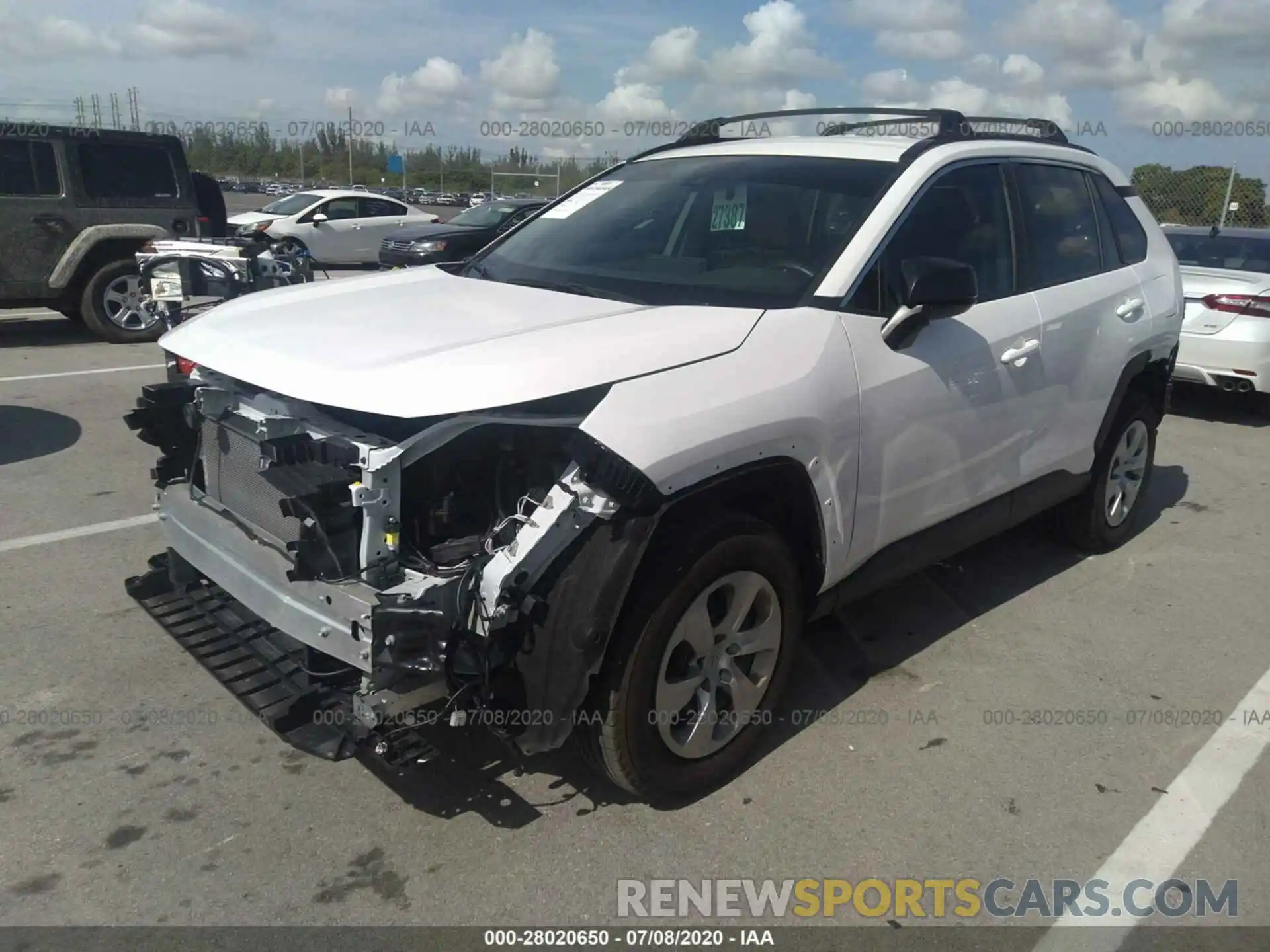 2 Photograph of a damaged car 2T3H1RFV6KW040489 TOYOTA RAV4 2019