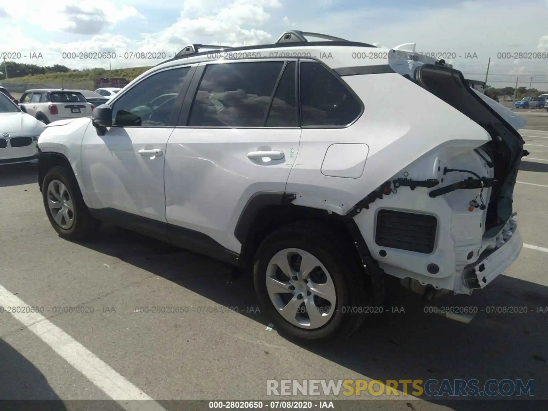 3 Фотография поврежденного автомобиля 2T3H1RFV6KW040489 TOYOTA RAV4 2019