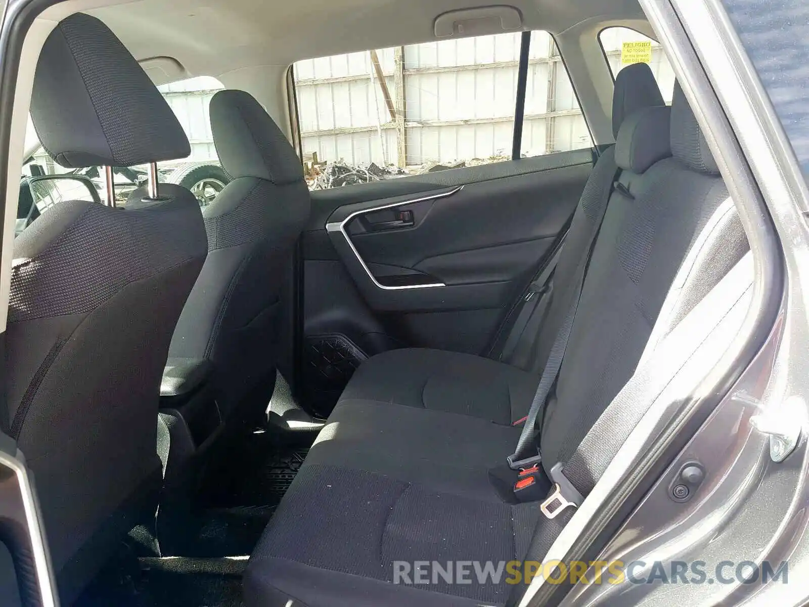 6 Photograph of a damaged car 2T3H1RFV6KW042727 TOYOTA RAV4 2019