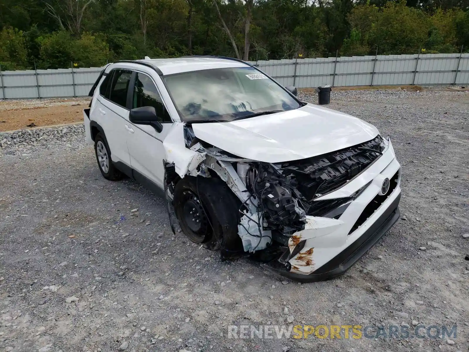 1 Photograph of a damaged car 2T3H1RFV6KW046583 TOYOTA RAV4 2019