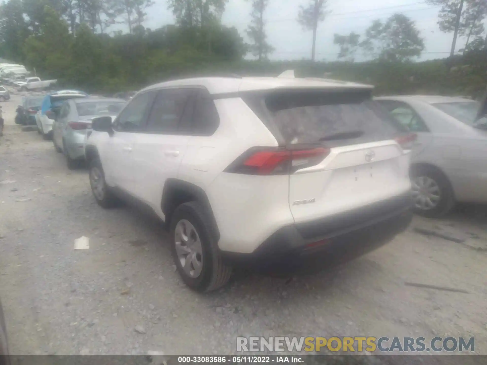 3 Photograph of a damaged car 2T3H1RFV6KW047068 TOYOTA RAV4 2019