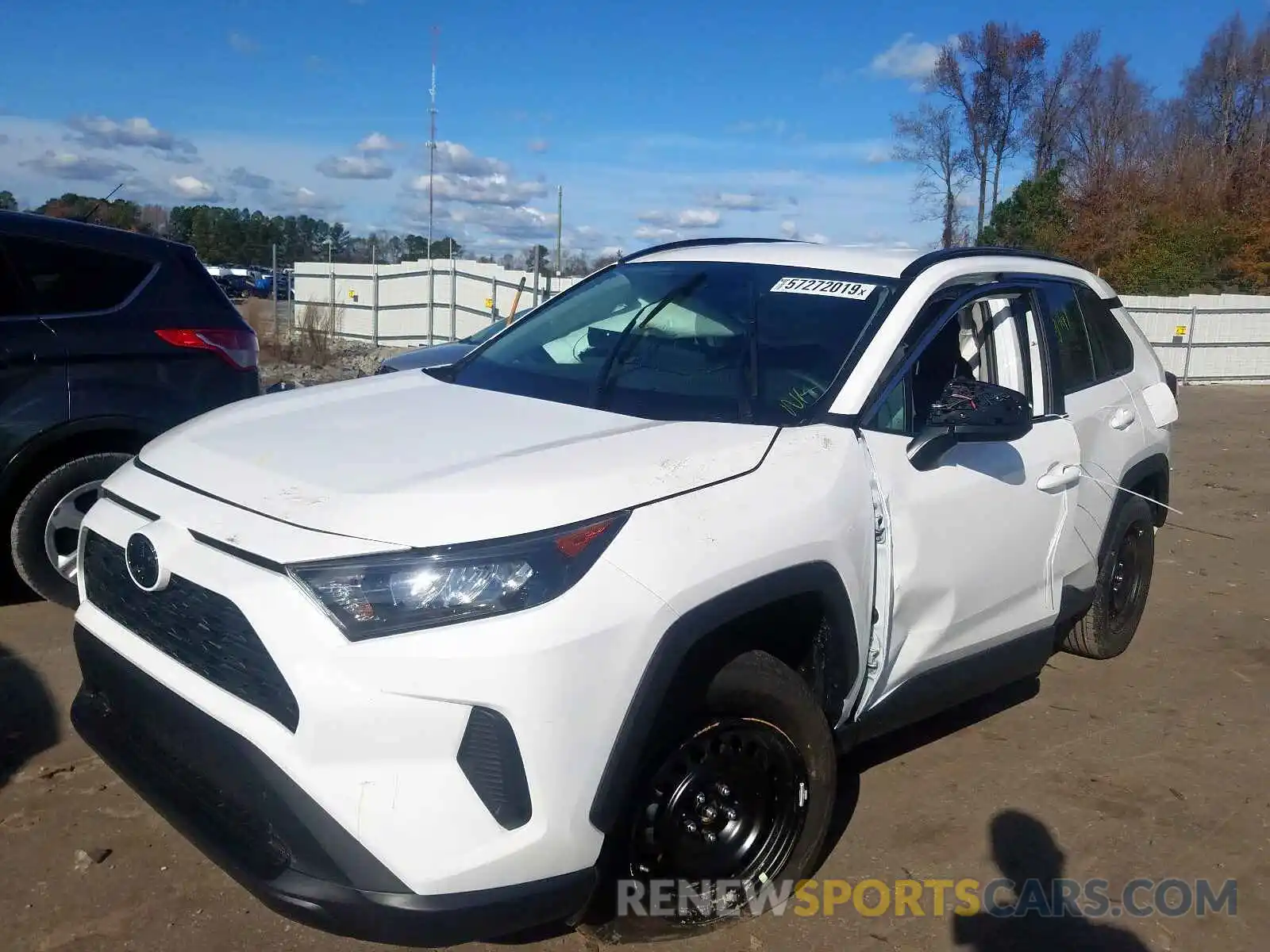 2 Фотография поврежденного автомобиля 2T3H1RFV6KW051282 TOYOTA RAV4 2019