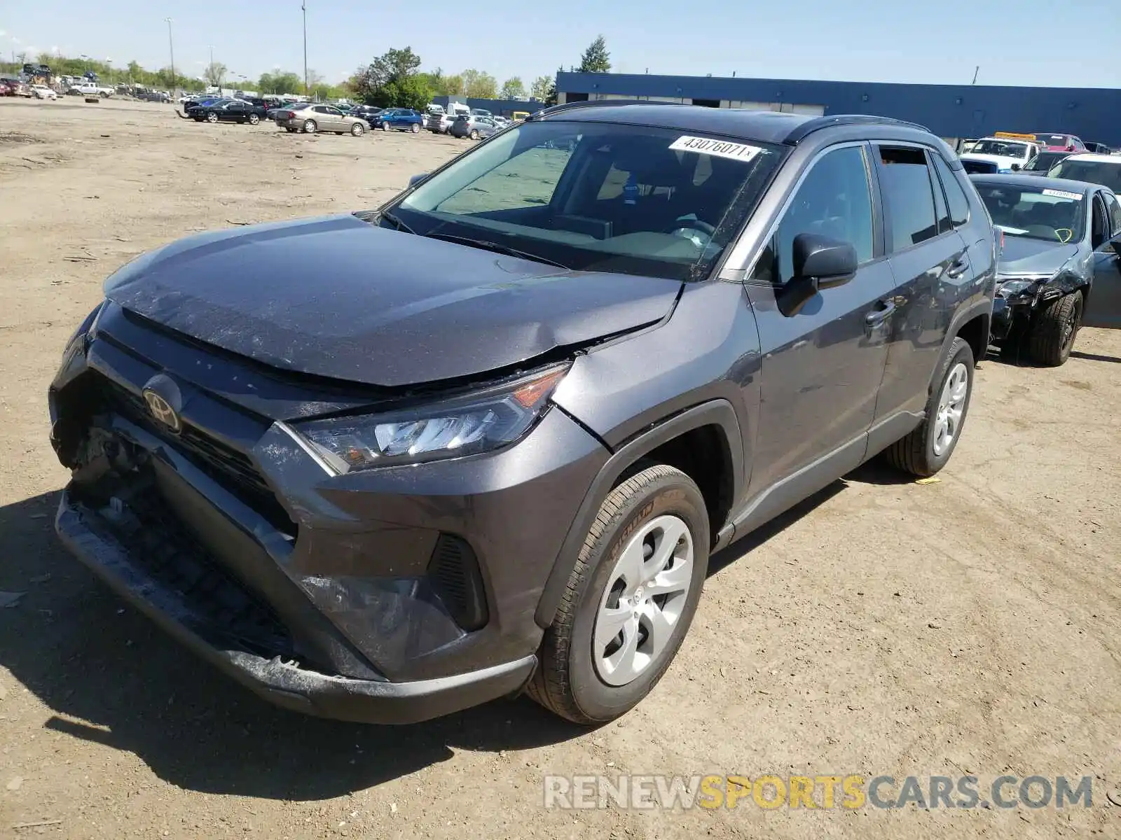 2 Photograph of a damaged car 2T3H1RFV6KW052139 TOYOTA RAV4 2019