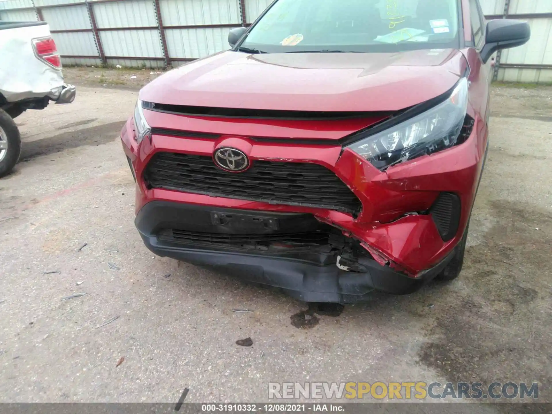 6 Photograph of a damaged car 2T3H1RFV6KW056742 TOYOTA RAV4 2019