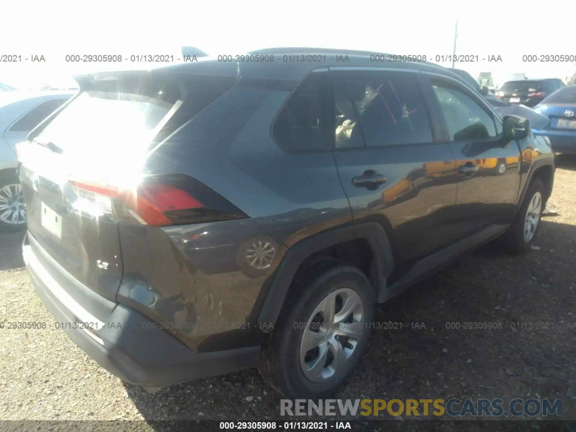 4 Photograph of a damaged car 2T3H1RFV7KC003081 TOYOTA RAV4 2019