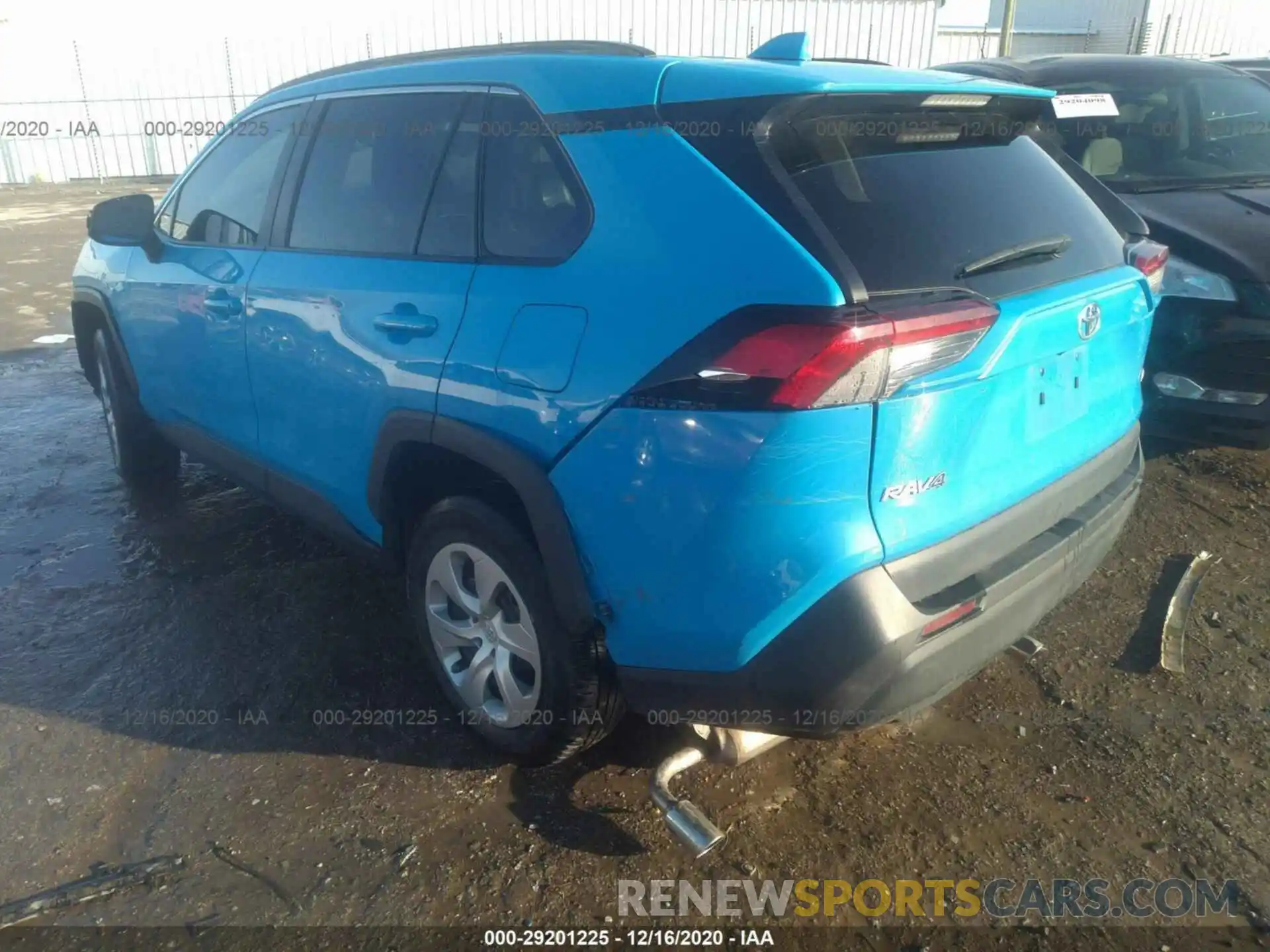 3 Photograph of a damaged car 2T3H1RFV7KC005526 TOYOTA RAV4 2019