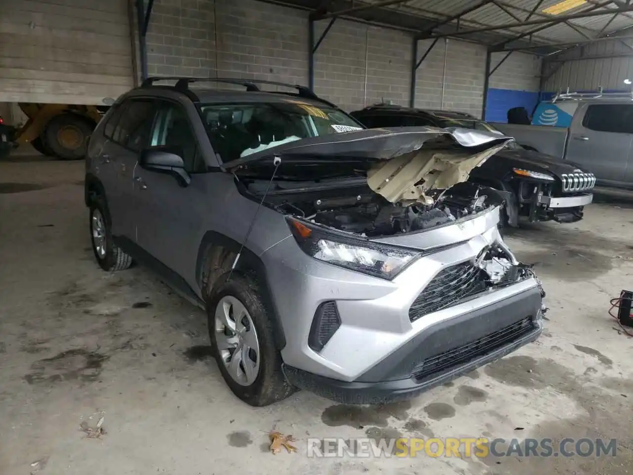 1 Photograph of a damaged car 2T3H1RFV7KC007485 TOYOTA RAV4 2019