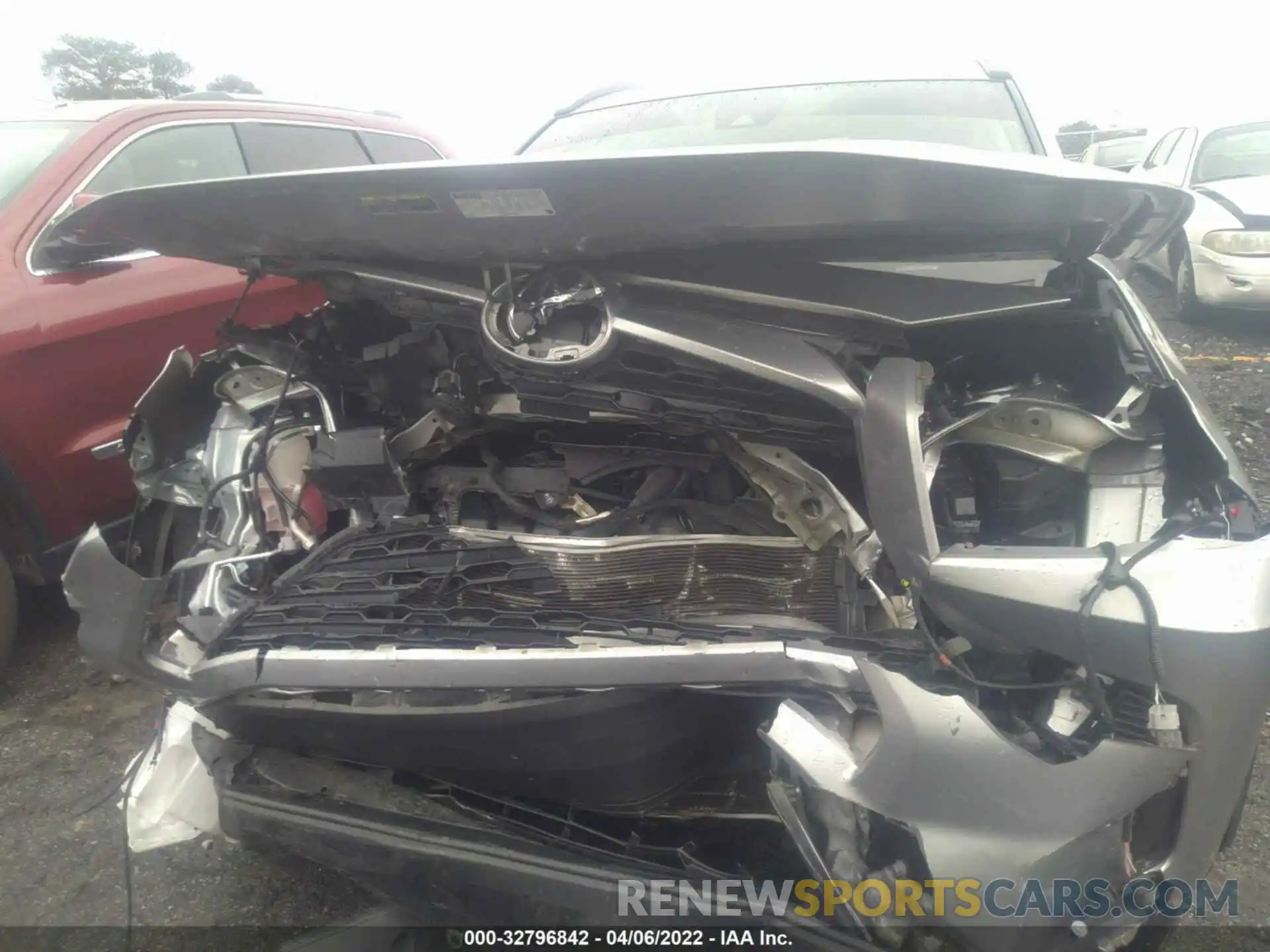 6 Photograph of a damaged car 2T3H1RFV7KC007521 TOYOTA RAV4 2019