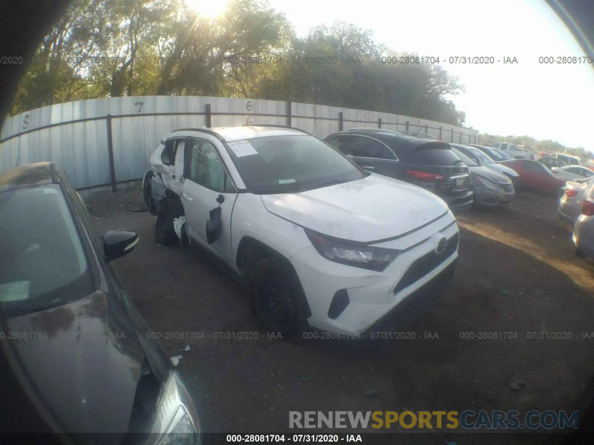 1 Photograph of a damaged car 2T3H1RFV7KC016963 TOYOTA RAV4 2019