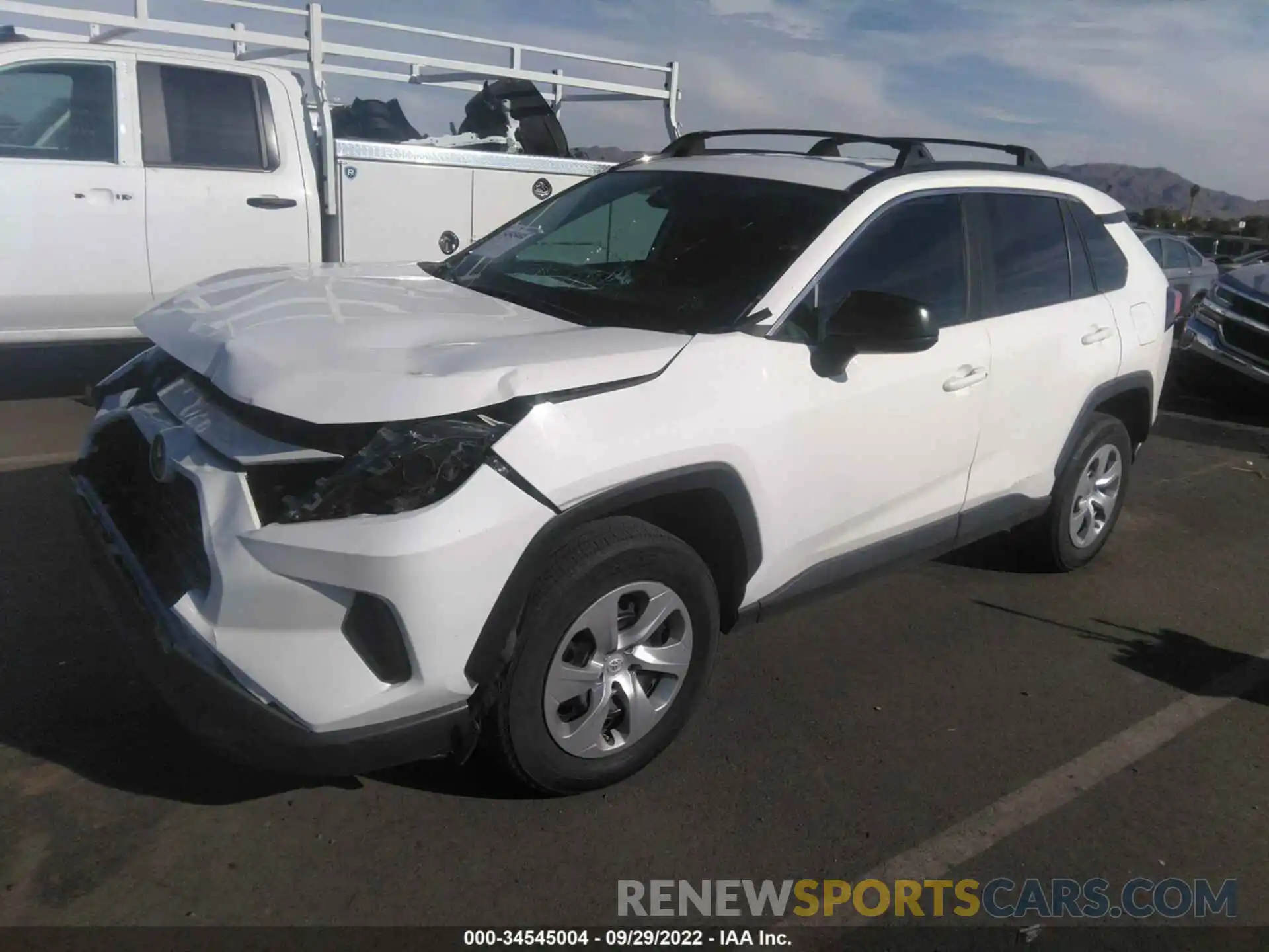 2 Фотография поврежденного автомобиля 2T3H1RFV7KC019734 TOYOTA RAV4 2019