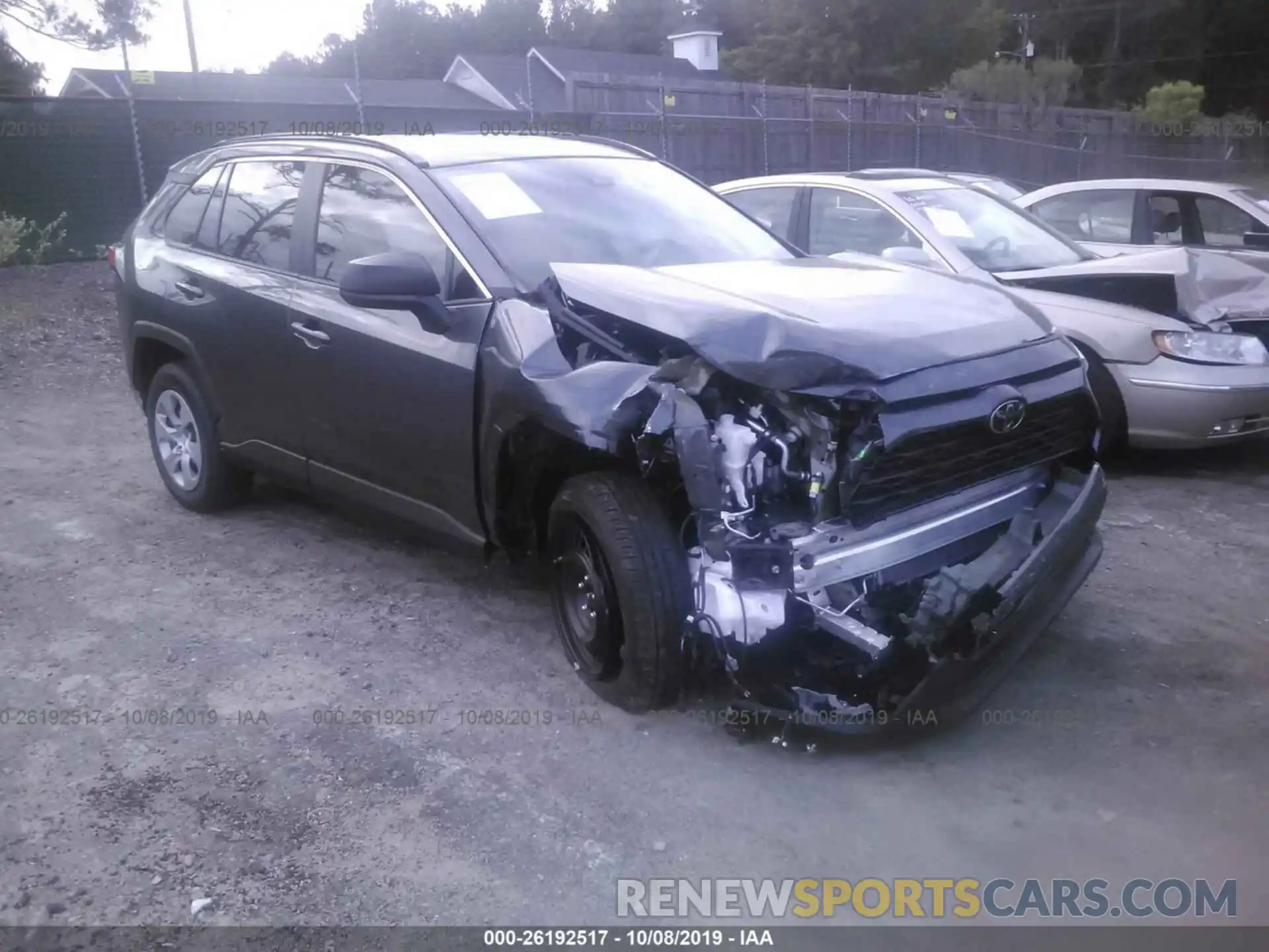 1 Photograph of a damaged car 2T3H1RFV7KC023492 TOYOTA RAV4 2019