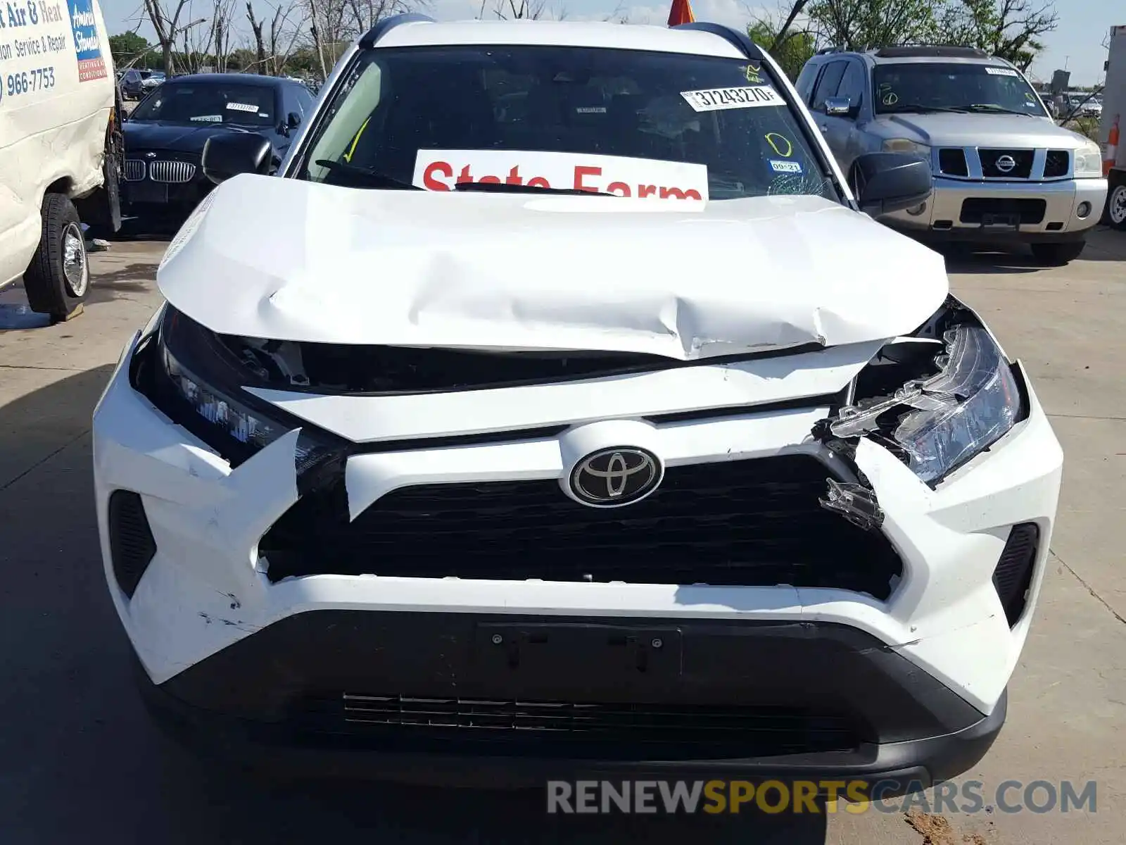 9 Photograph of a damaged car 2T3H1RFV7KC025405 TOYOTA RAV4 2019