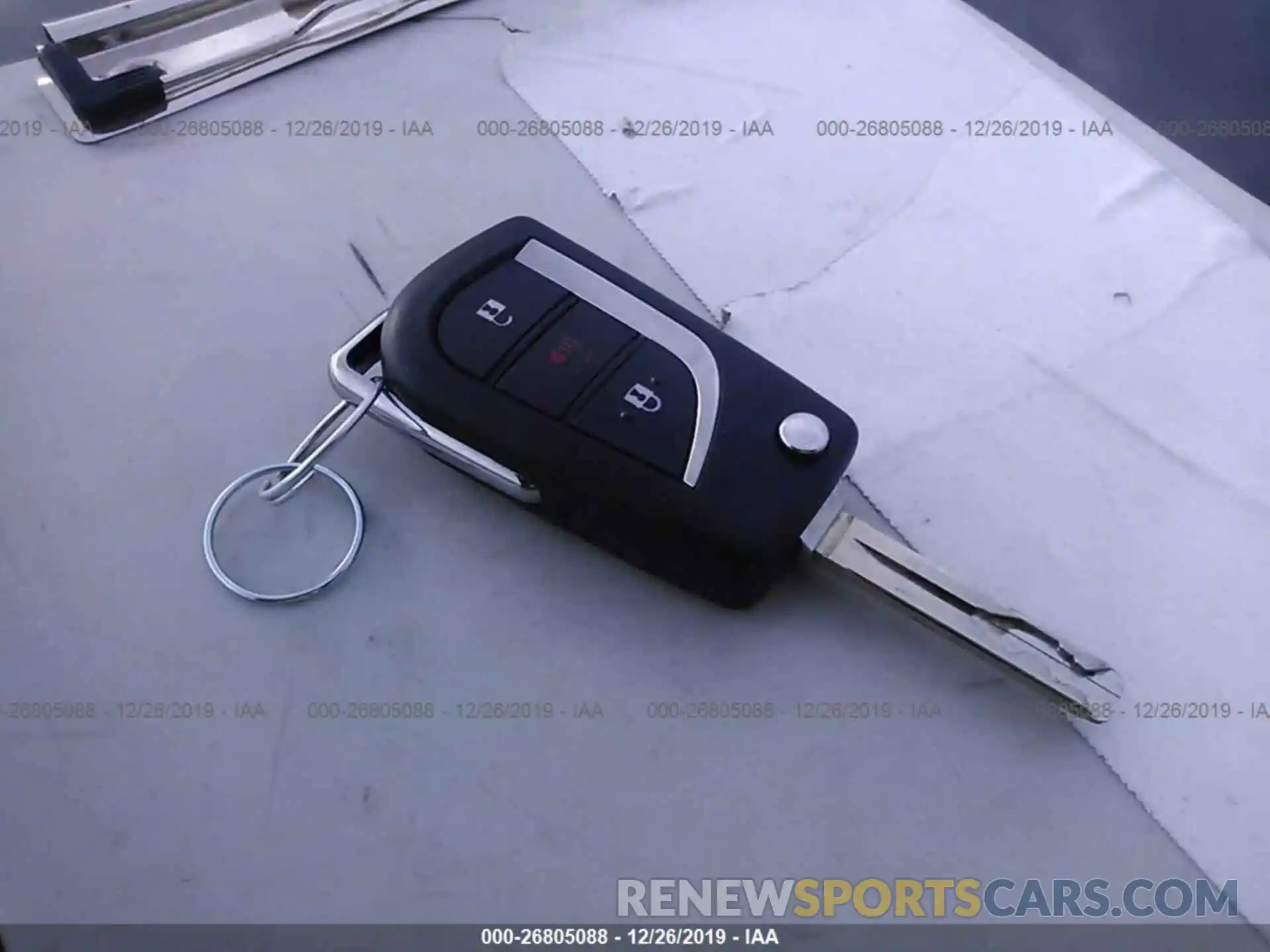 11 Photograph of a damaged car 2T3H1RFV7KC030152 TOYOTA RAV4 2019