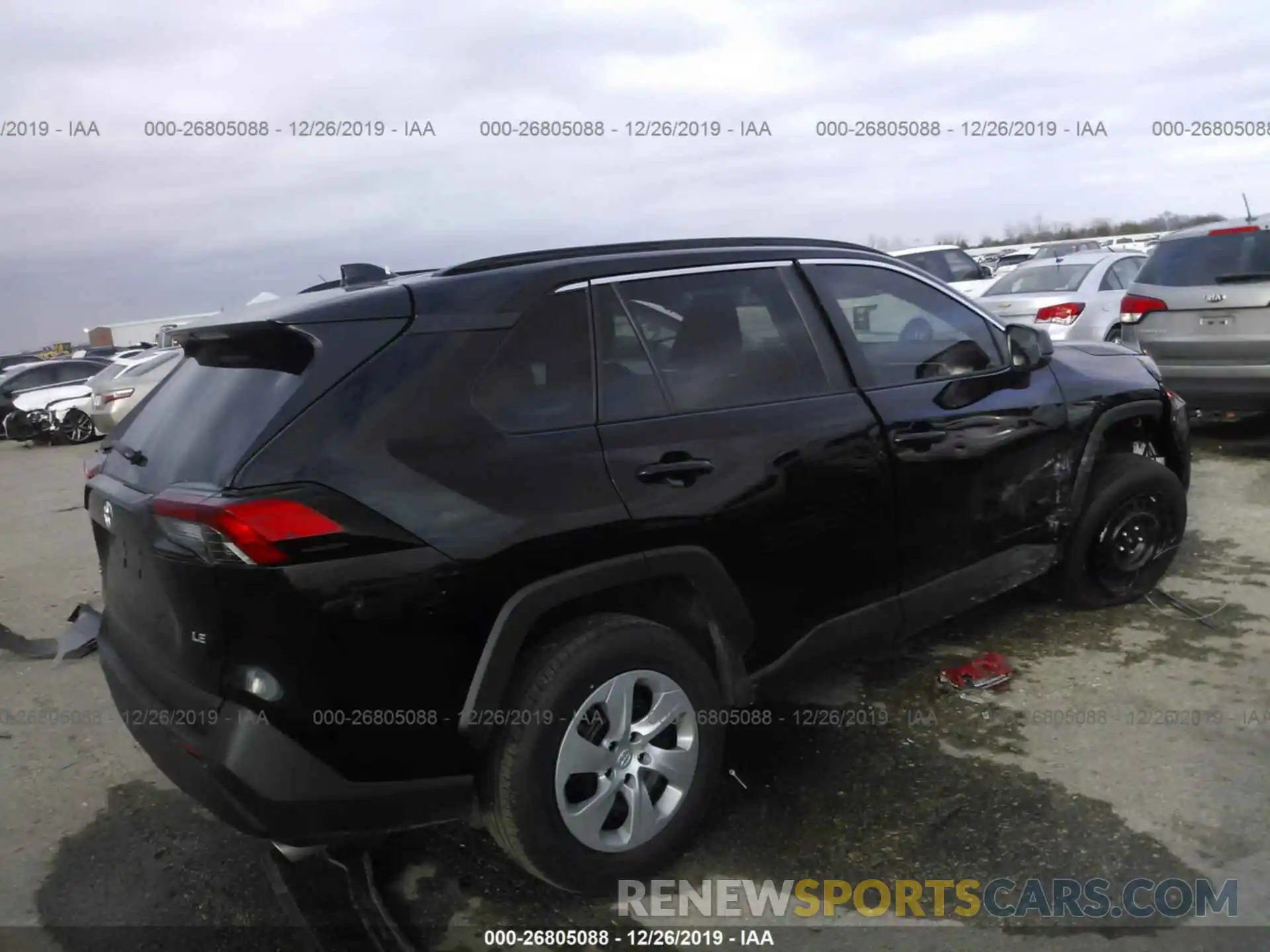 4 Photograph of a damaged car 2T3H1RFV7KC030152 TOYOTA RAV4 2019