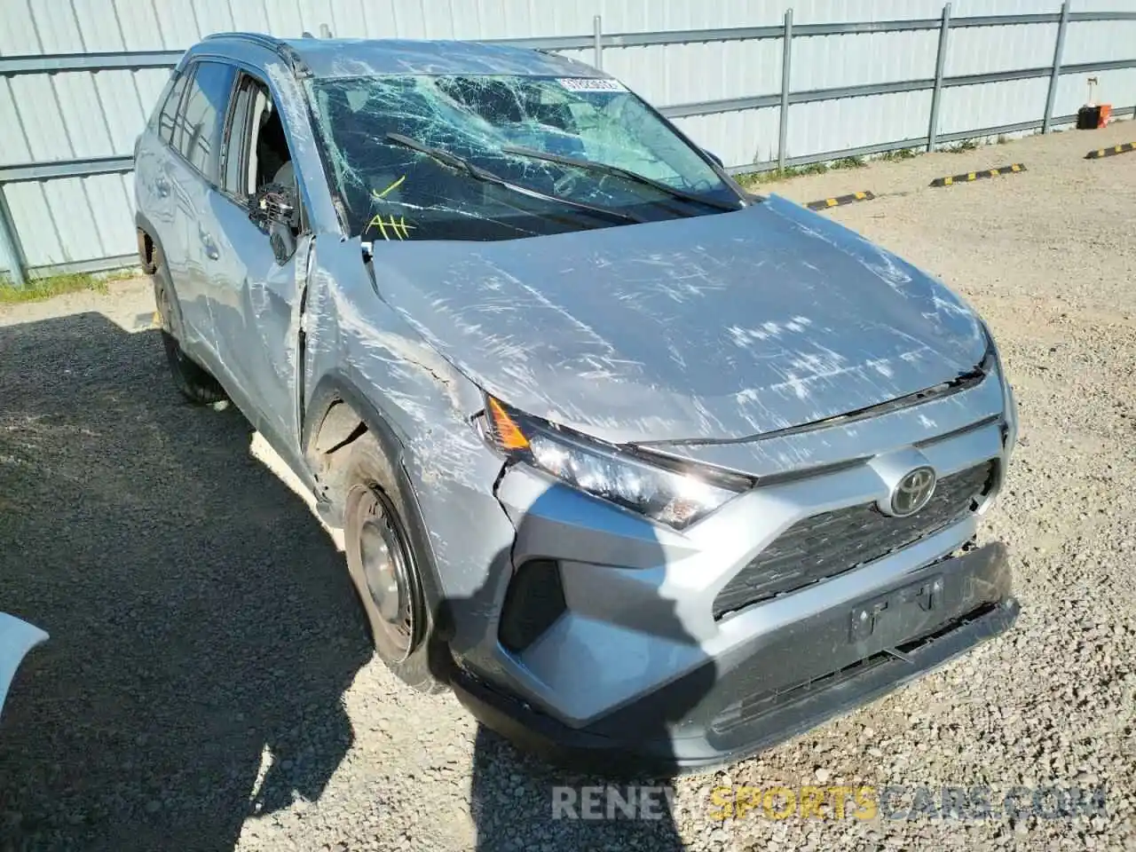 1 Photograph of a damaged car 2T3H1RFV7KW003659 TOYOTA RAV4 2019