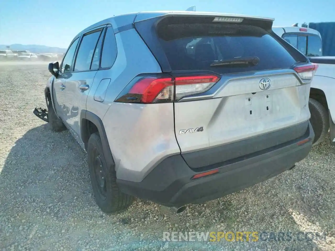 3 Photograph of a damaged car 2T3H1RFV7KW003659 TOYOTA RAV4 2019