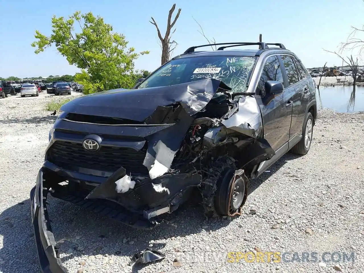 2 Photograph of a damaged car 2T3H1RFV7KW004262 TOYOTA RAV4 2019