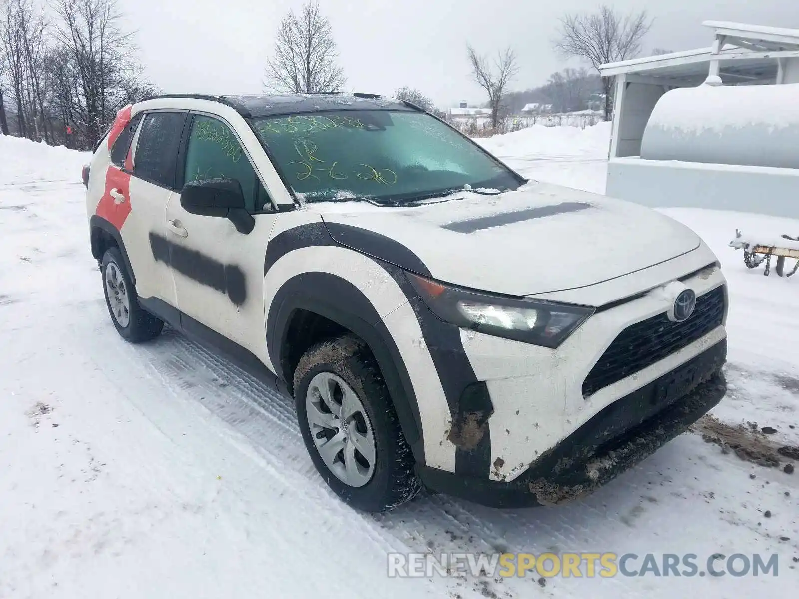 1 Photograph of a damaged car 2T3H1RFV7KW004603 TOYOTA RAV4 2019