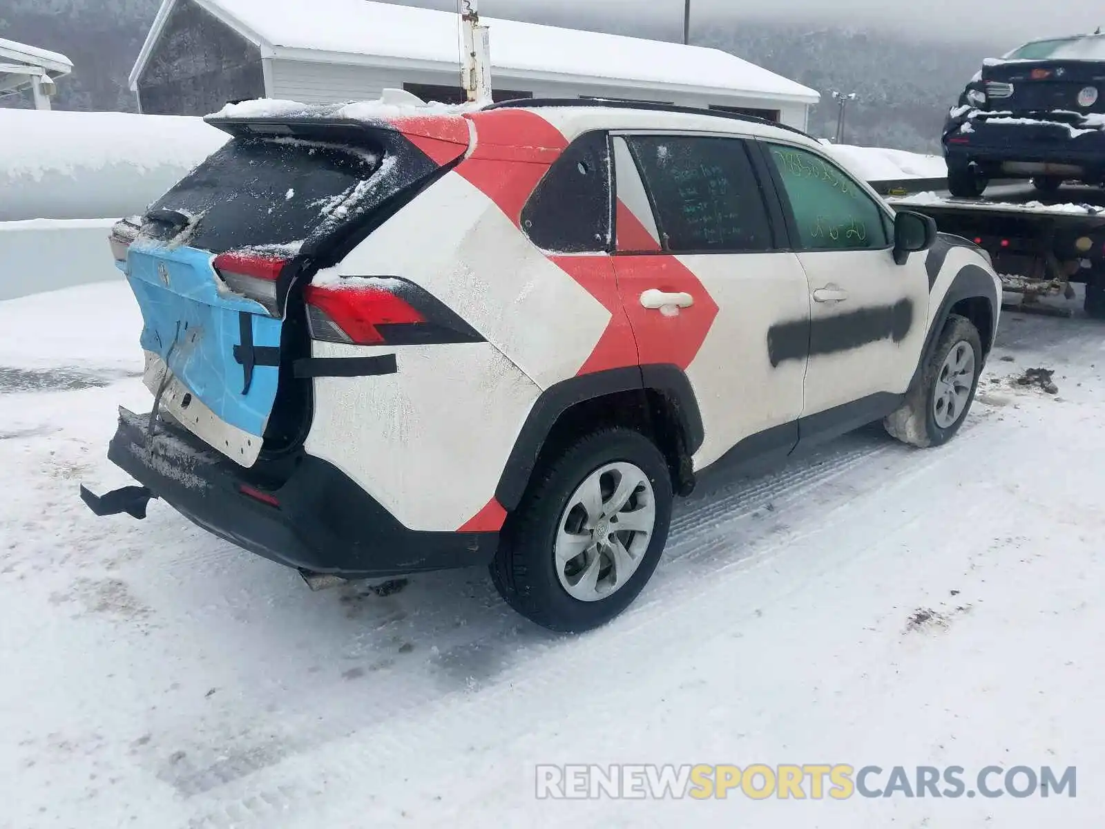 4 Photograph of a damaged car 2T3H1RFV7KW004603 TOYOTA RAV4 2019