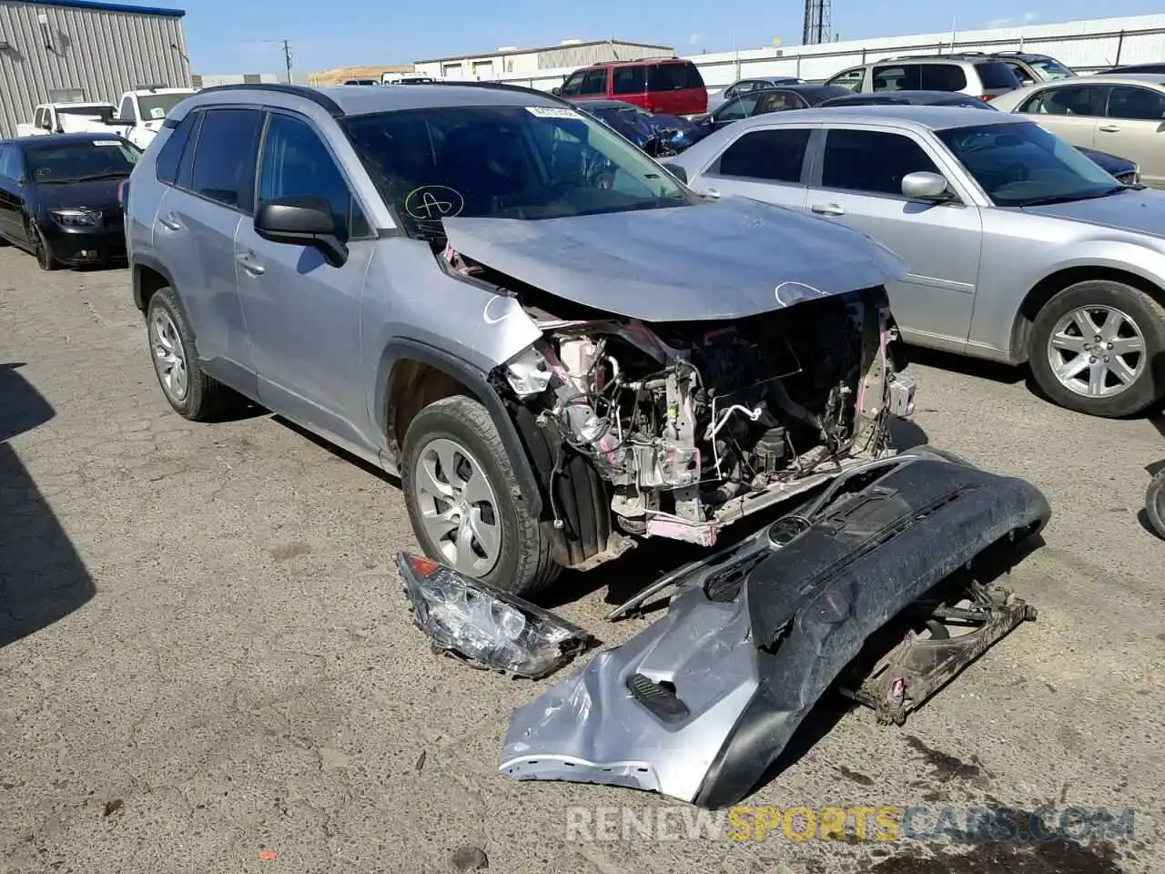 1 Photograph of a damaged car 2T3H1RFV7KW012782 TOYOTA RAV4 2019