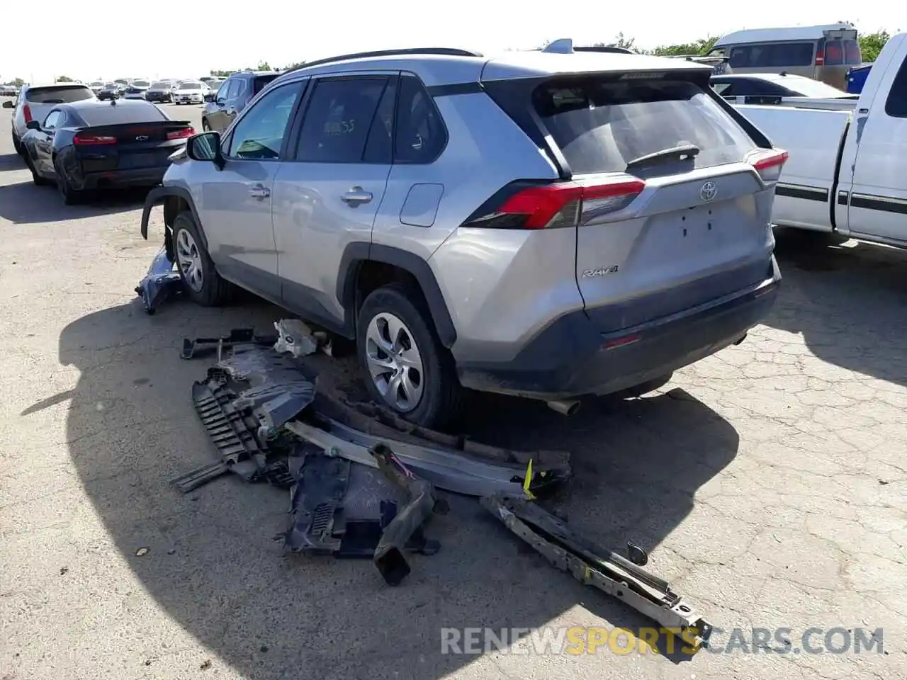 3 Photograph of a damaged car 2T3H1RFV7KW012782 TOYOTA RAV4 2019