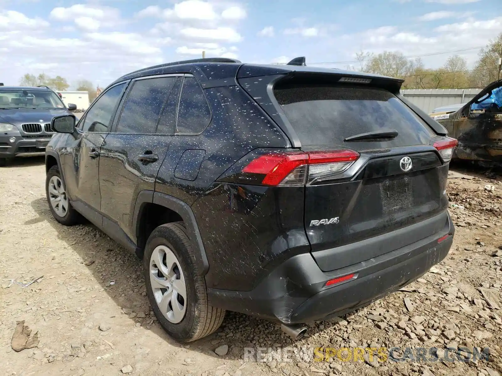 3 Фотография поврежденного автомобиля 2T3H1RFV7KW021384 TOYOTA RAV4 2019