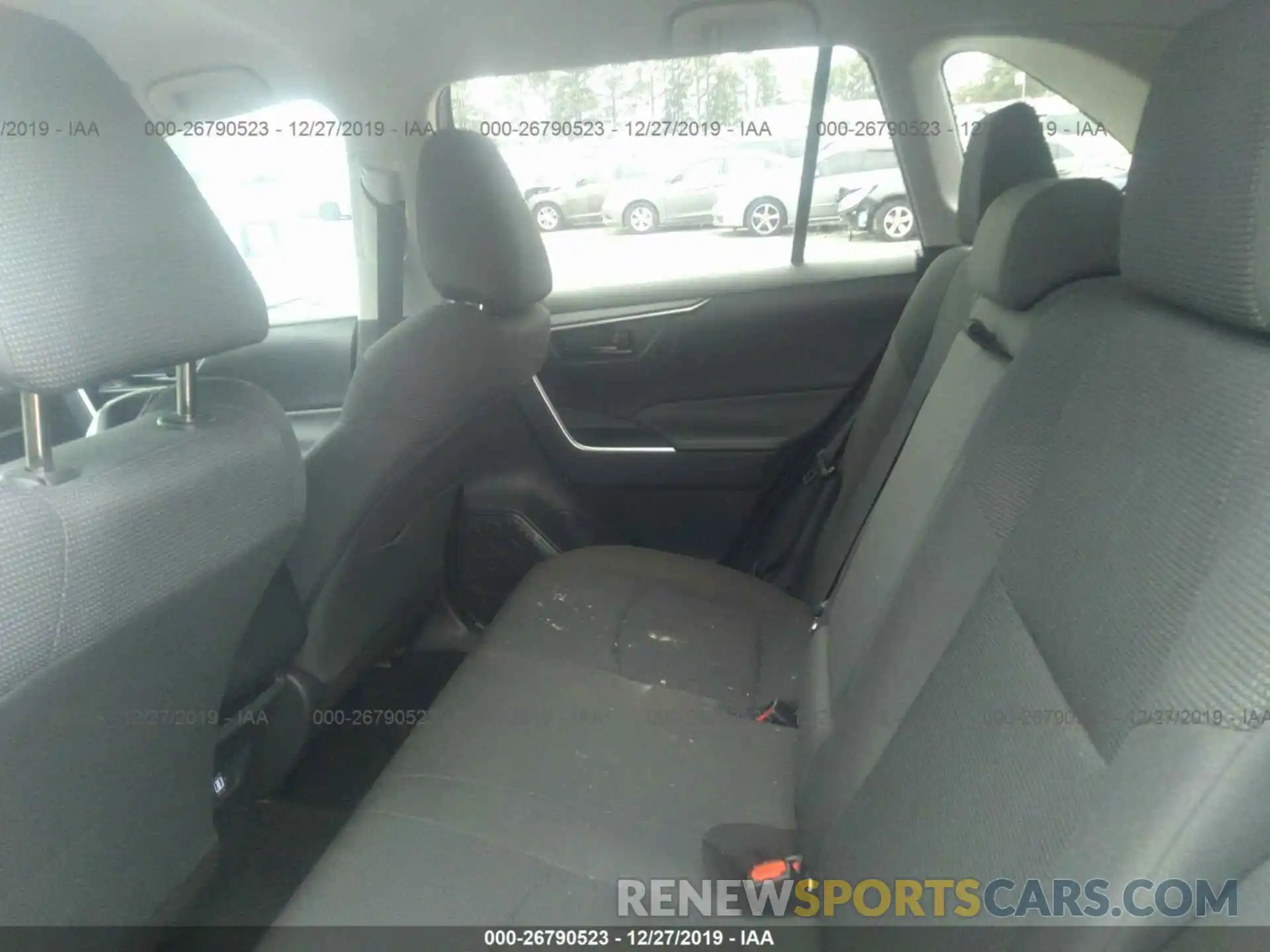 8 Photograph of a damaged car 2T3H1RFV7KW022566 TOYOTA RAV4 2019