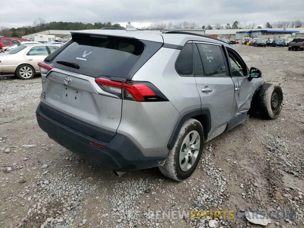 4 Photograph of a damaged car 2T3H1RFV7KW023541 TOYOTA RAV4 2019