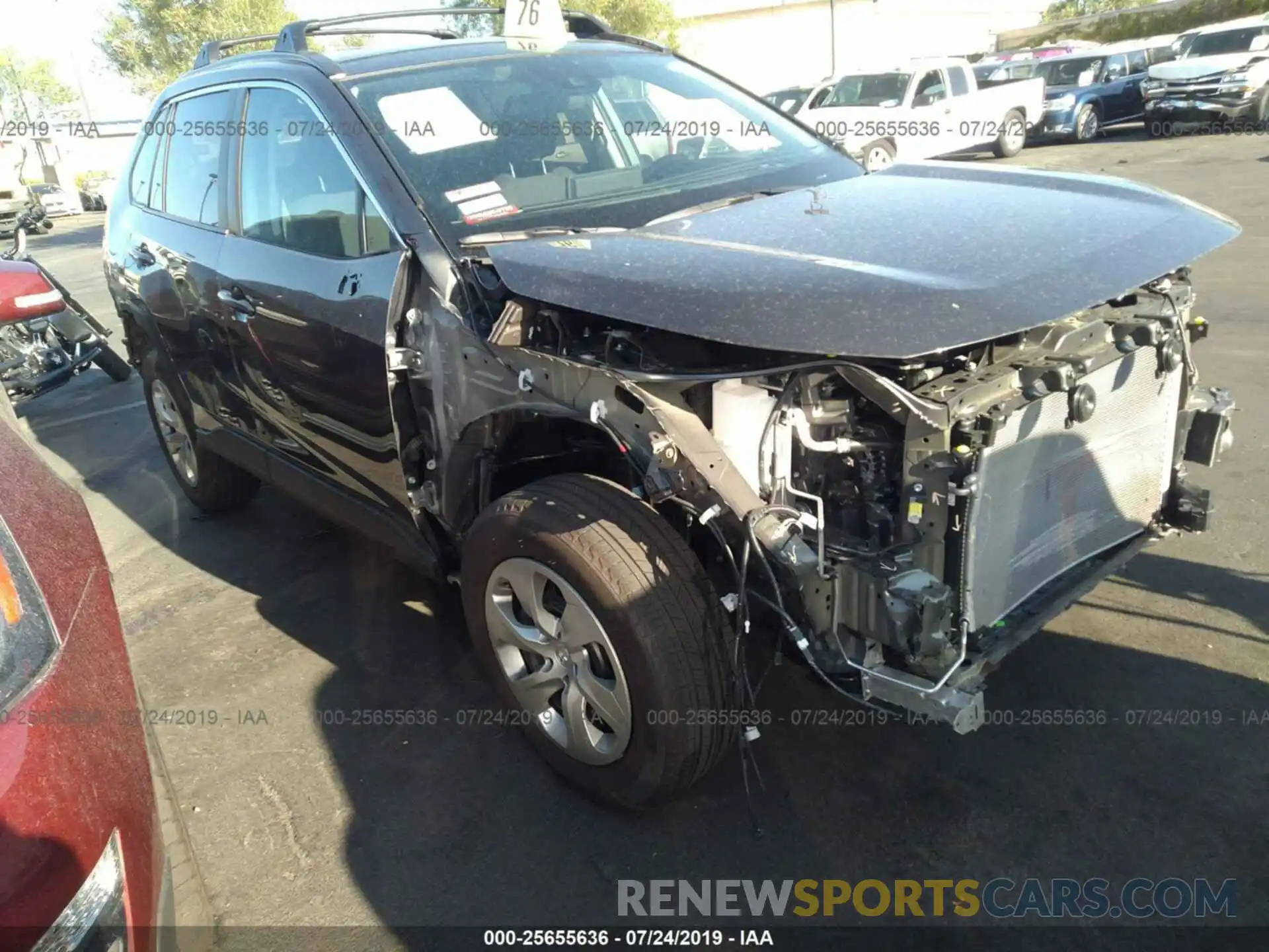 1 Photograph of a damaged car 2T3H1RFV7KW024575 TOYOTA RAV4 2019