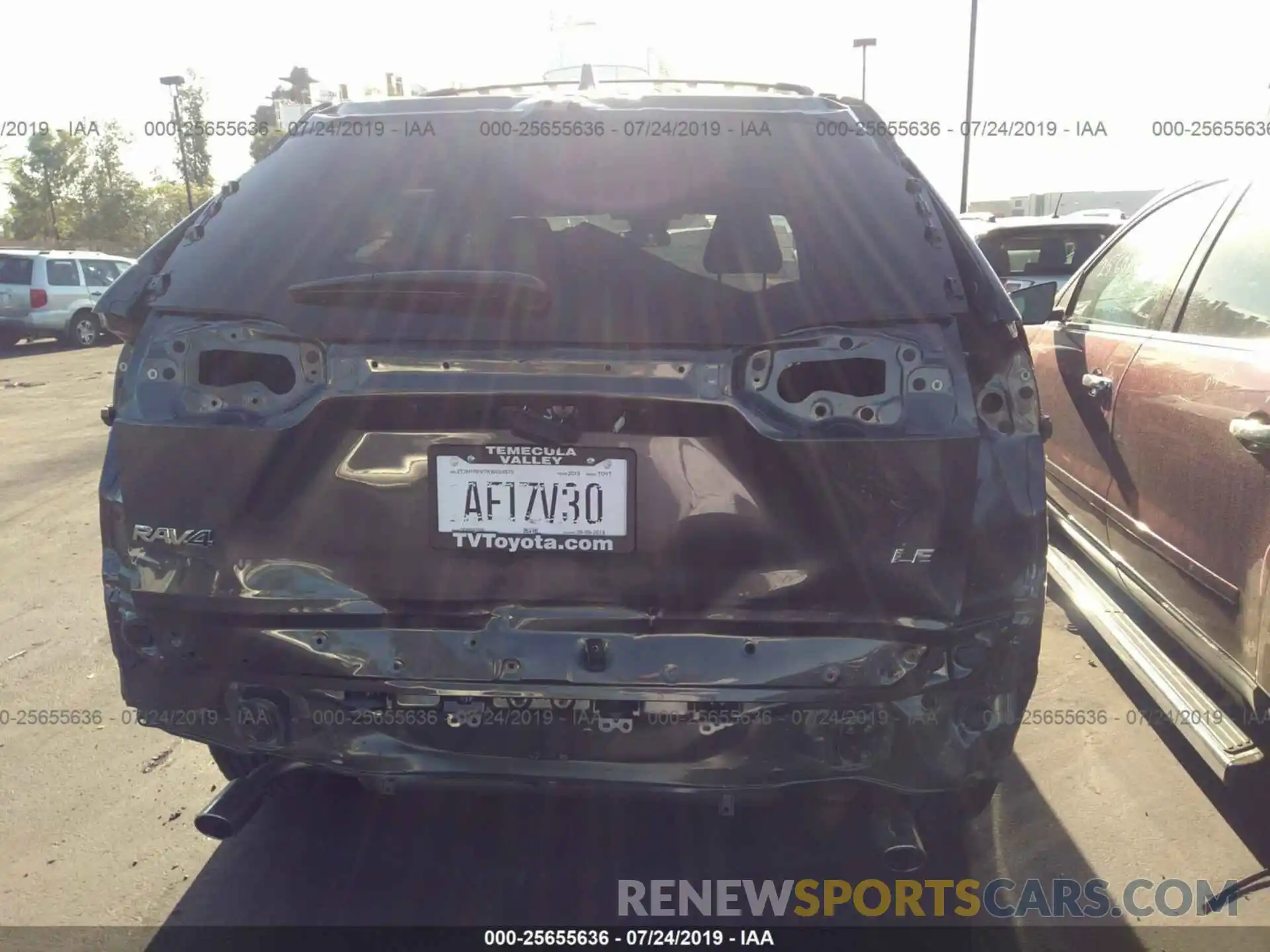 6 Photograph of a damaged car 2T3H1RFV7KW024575 TOYOTA RAV4 2019