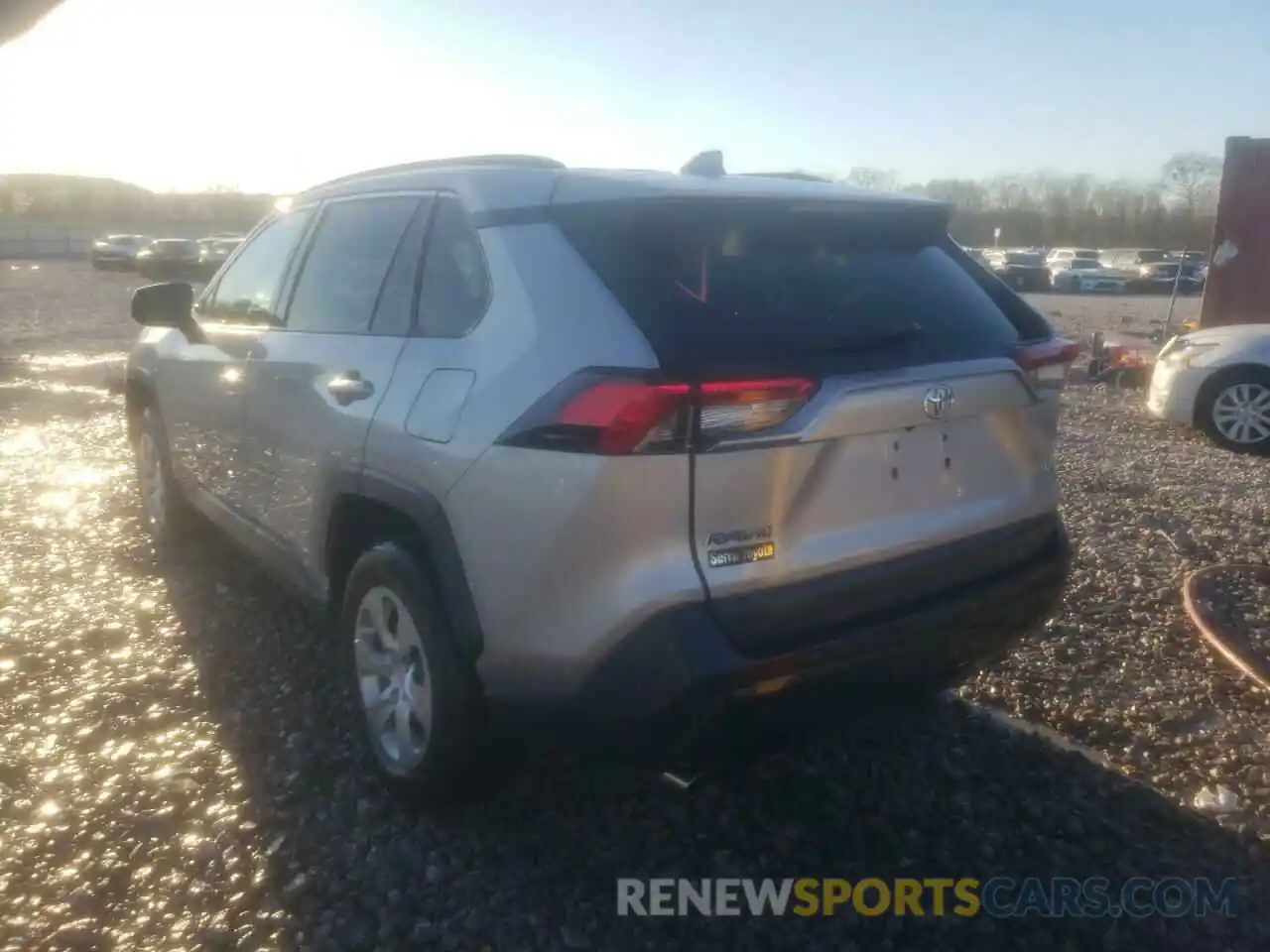 3 Photograph of a damaged car 2T3H1RFV7KW025581 TOYOTA RAV4 2019