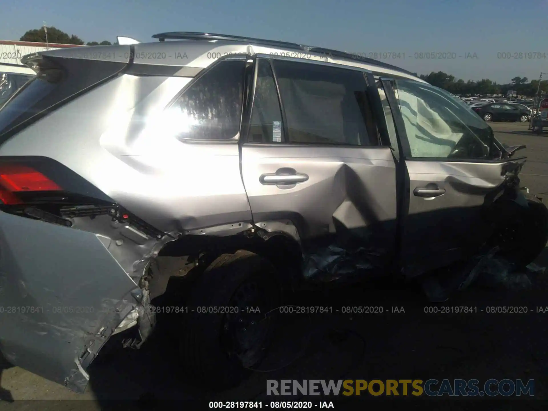 6 Photograph of a damaged car 2T3H1RFV7KW026634 TOYOTA RAV4 2019