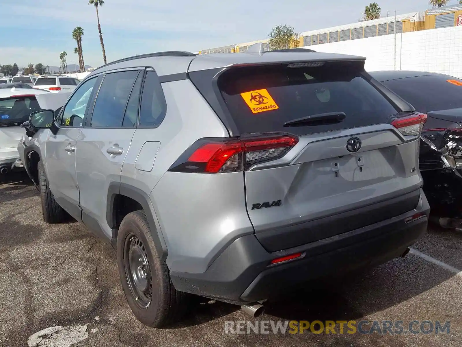 3 Photograph of a damaged car 2T3H1RFV7KW026830 TOYOTA RAV4 2019