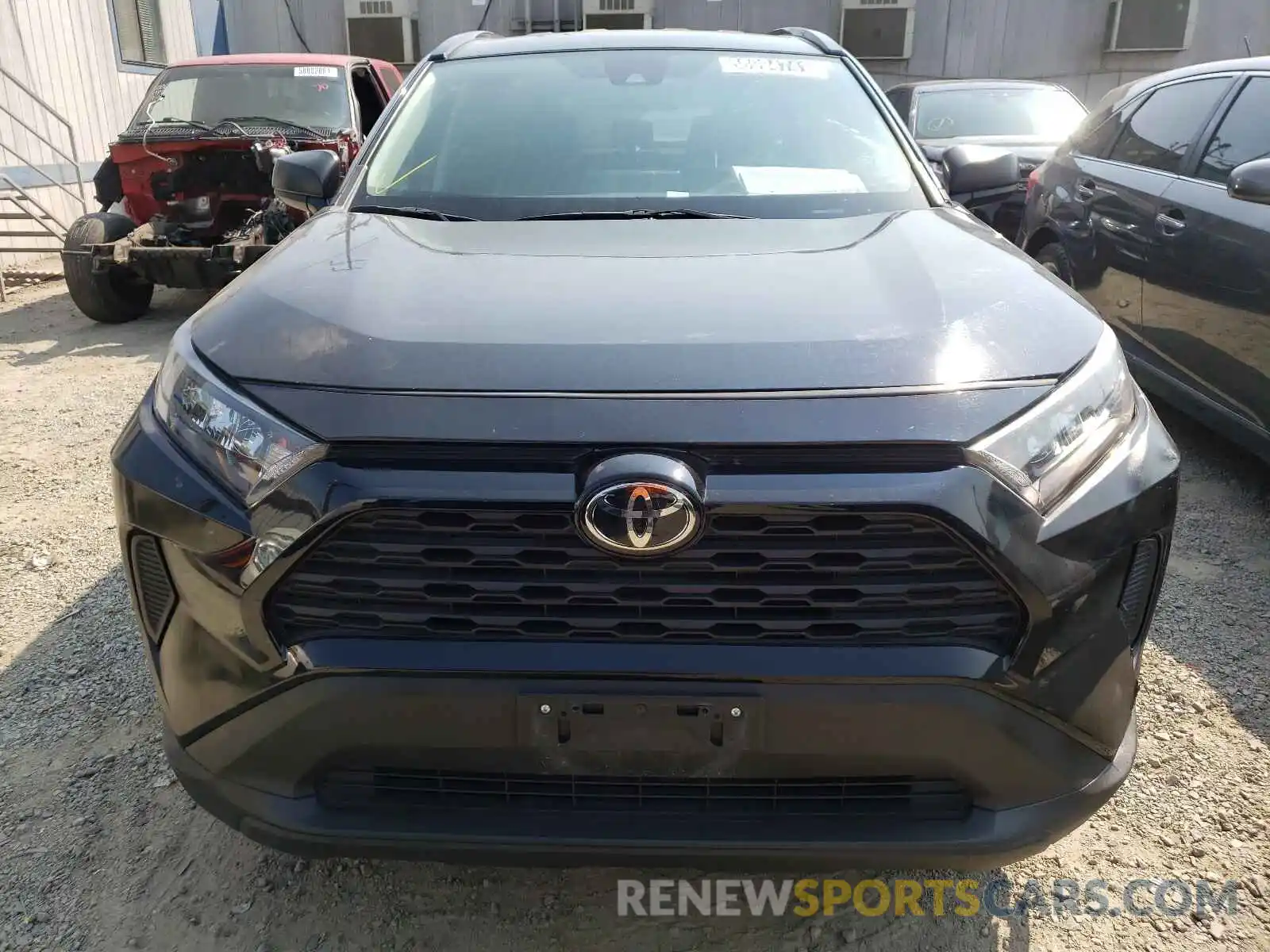 9 Photograph of a damaged car 2T3H1RFV7KW027847 TOYOTA RAV4 2019