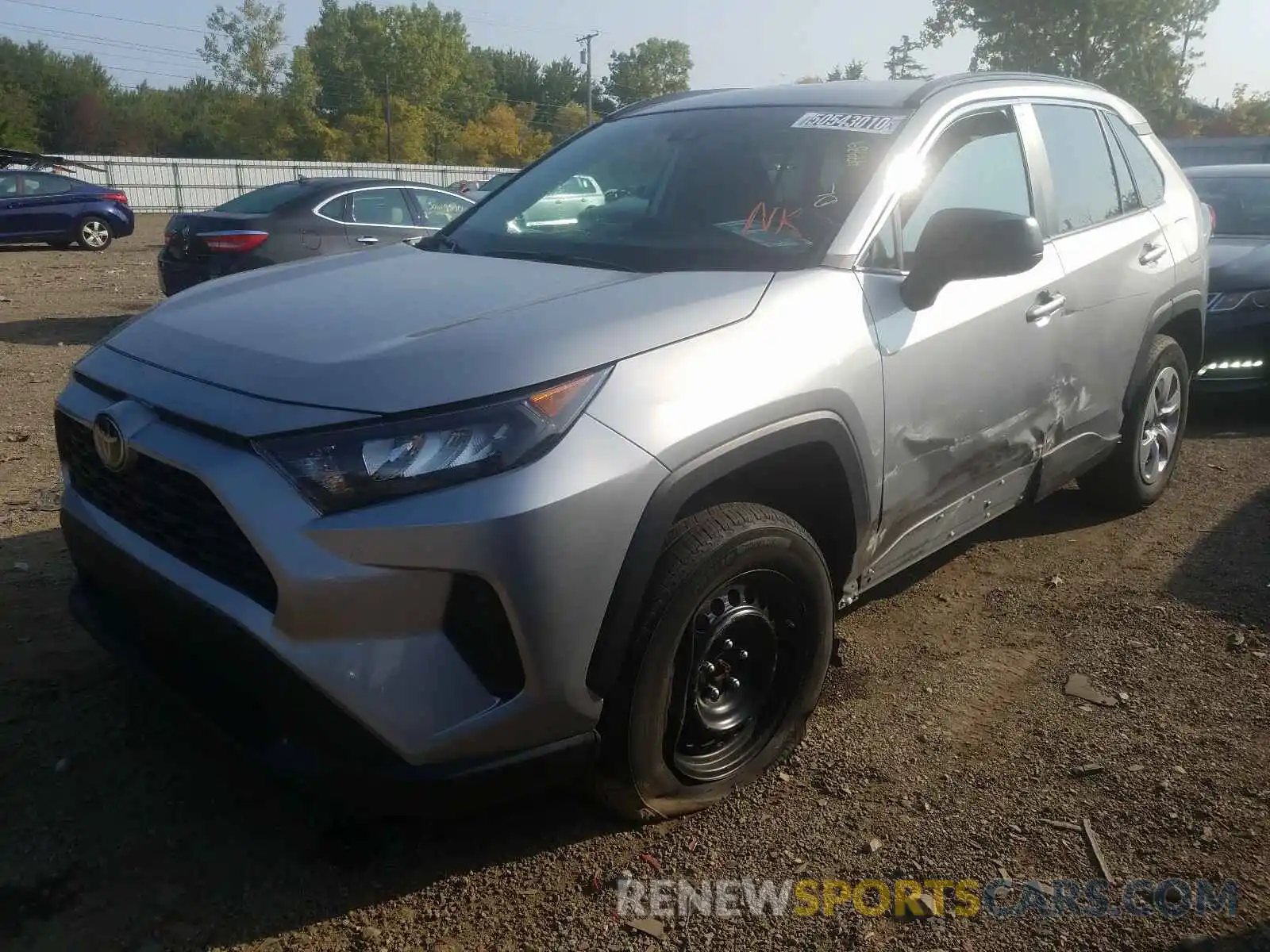 2 Photograph of a damaged car 2T3H1RFV7KW032384 TOYOTA RAV4 2019