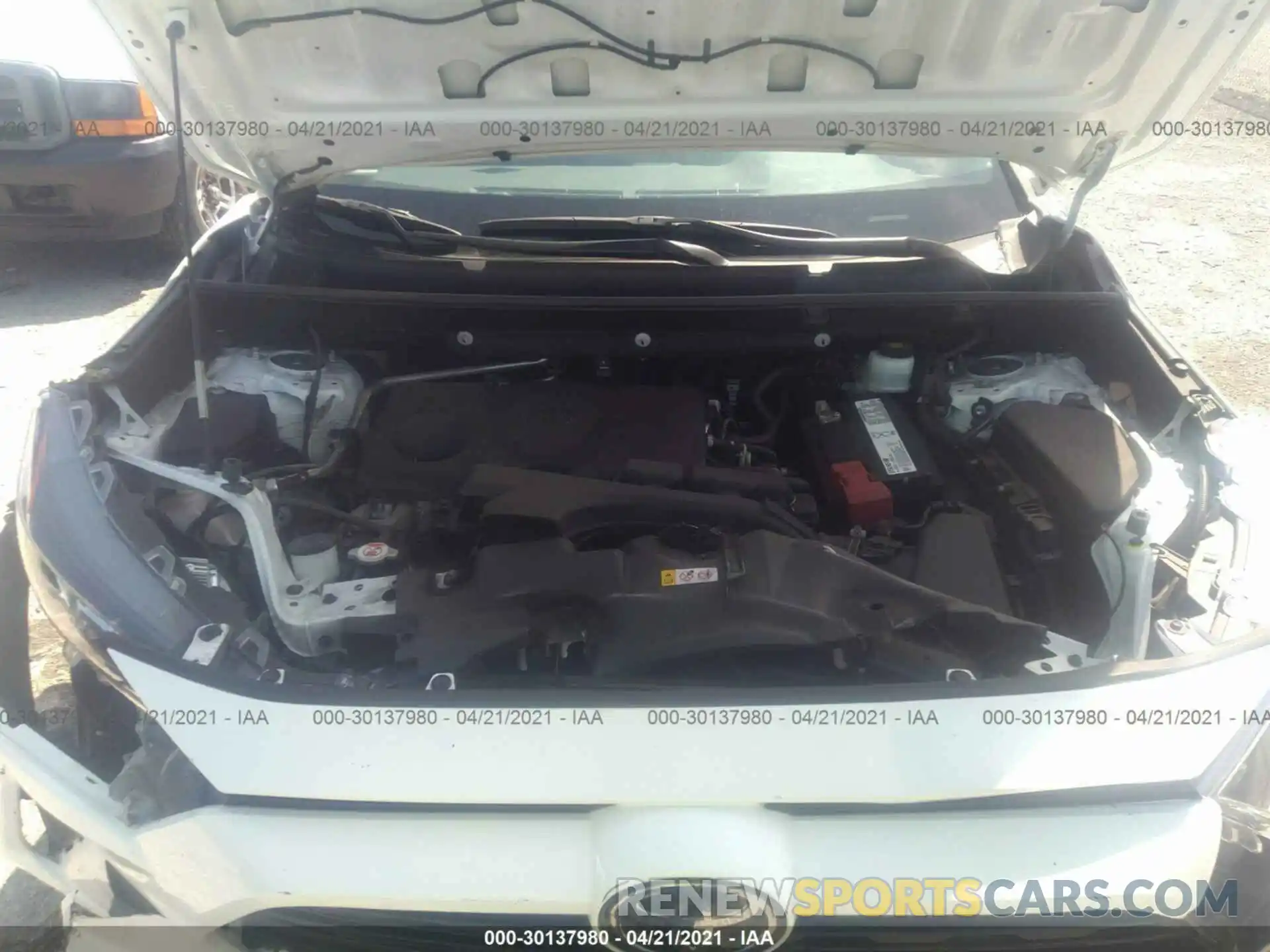 10 Фотография поврежденного автомобиля 2T3H1RFV7KW032675 TOYOTA RAV4 2019