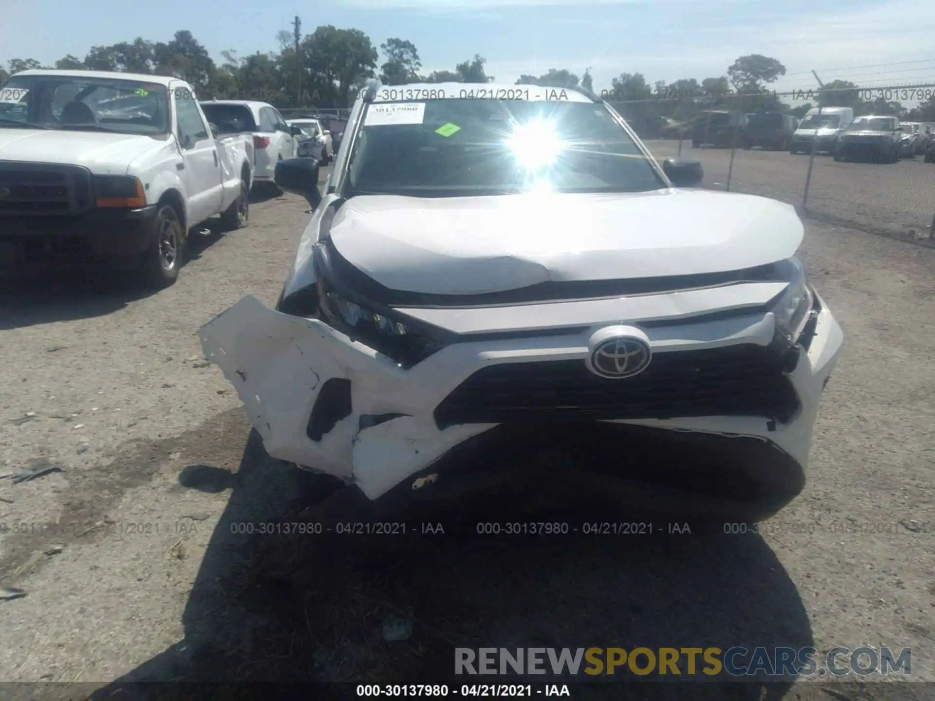 6 Photograph of a damaged car 2T3H1RFV7KW032675 TOYOTA RAV4 2019