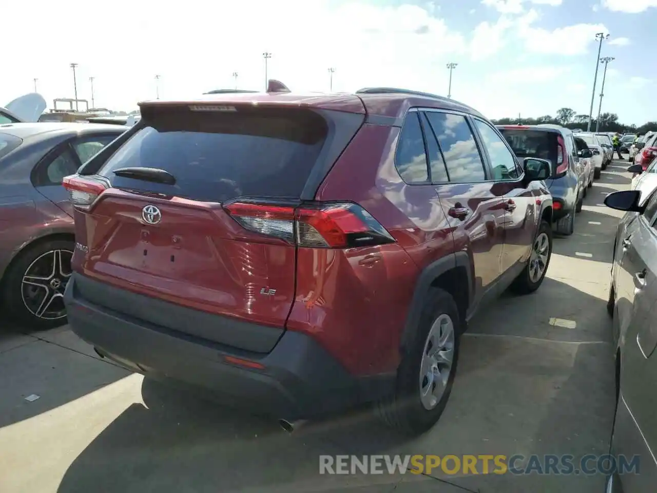 4 Фотография поврежденного автомобиля 2T3H1RFV7KW040436 TOYOTA RAV4 2019