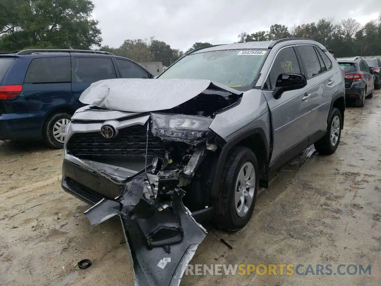 2 Photograph of a damaged car 2T3H1RFV7KW040873 TOYOTA RAV4 2019