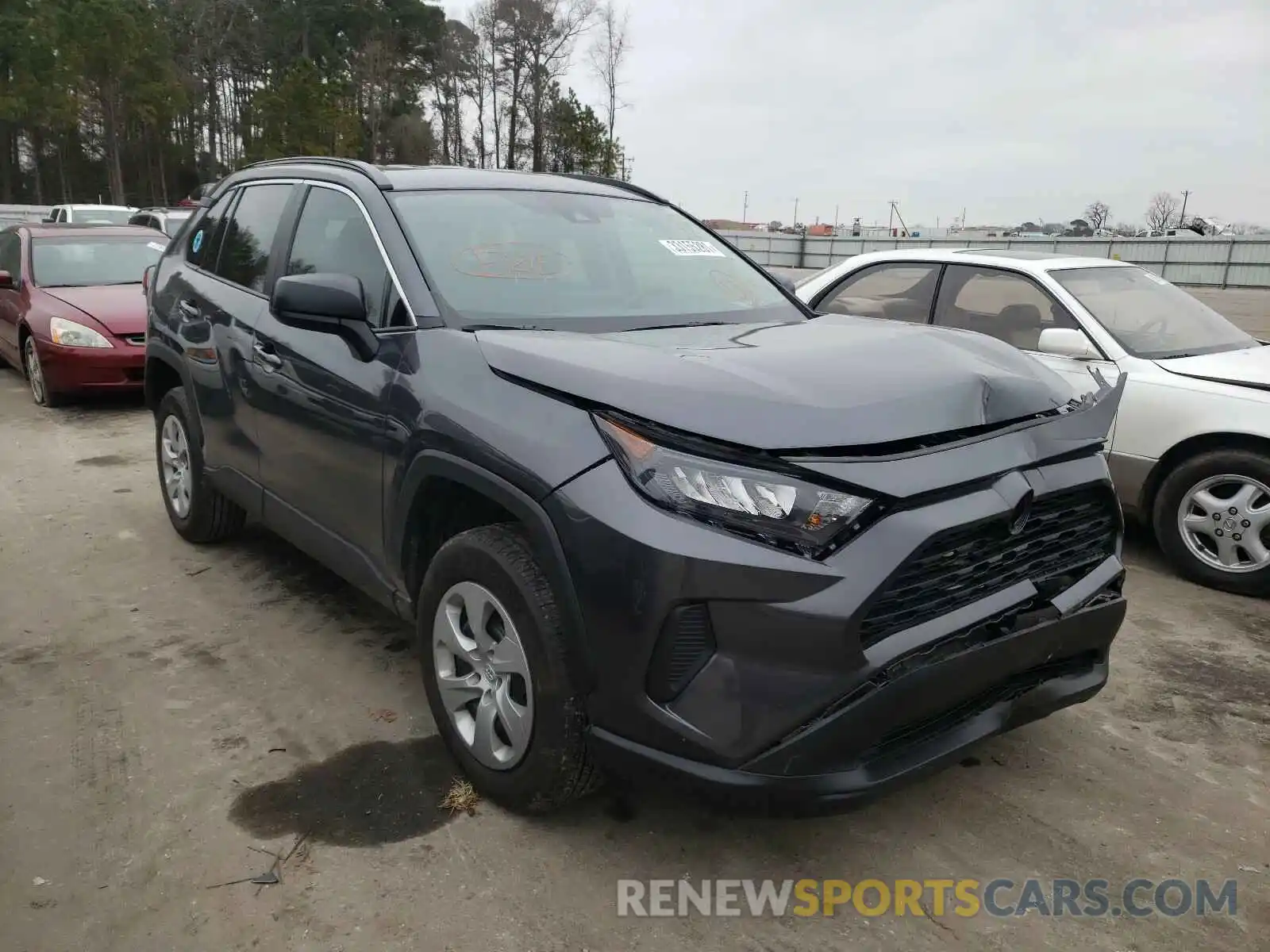 1 Photograph of a damaged car 2T3H1RFV7KW042171 TOYOTA RAV4 2019