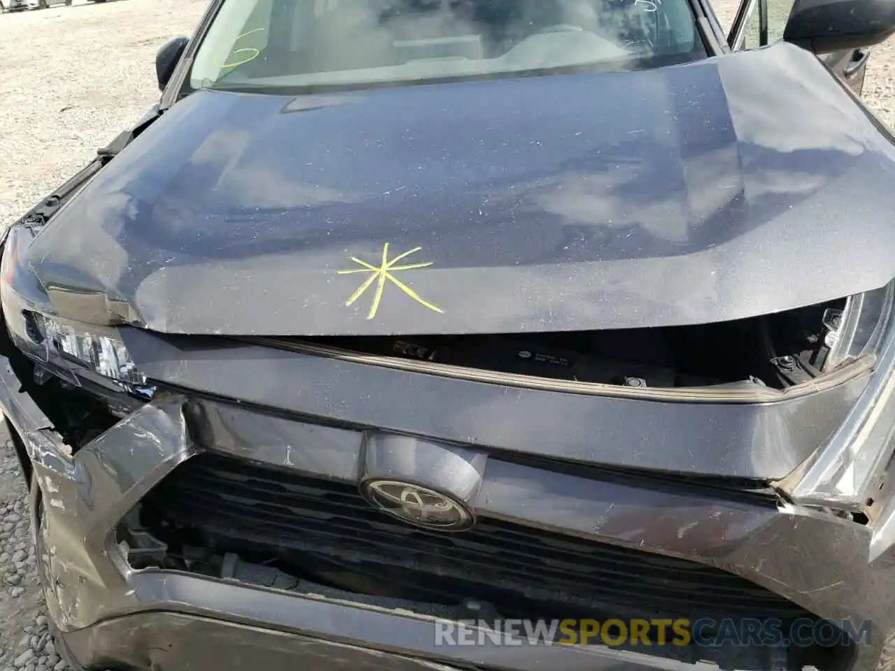 7 Photograph of a damaged car 2T3H1RFV7KW042199 TOYOTA RAV4 2019