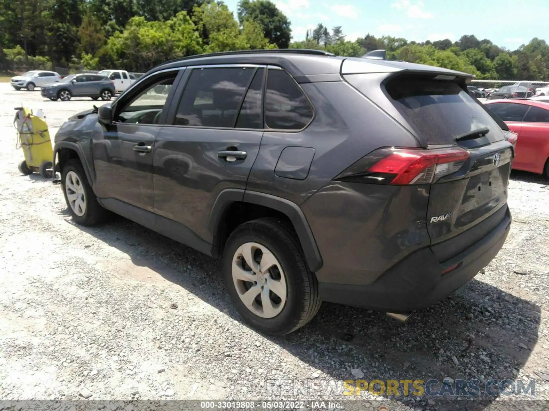 3 Фотография поврежденного автомобиля 2T3H1RFV7KW042414 TOYOTA RAV4 2019